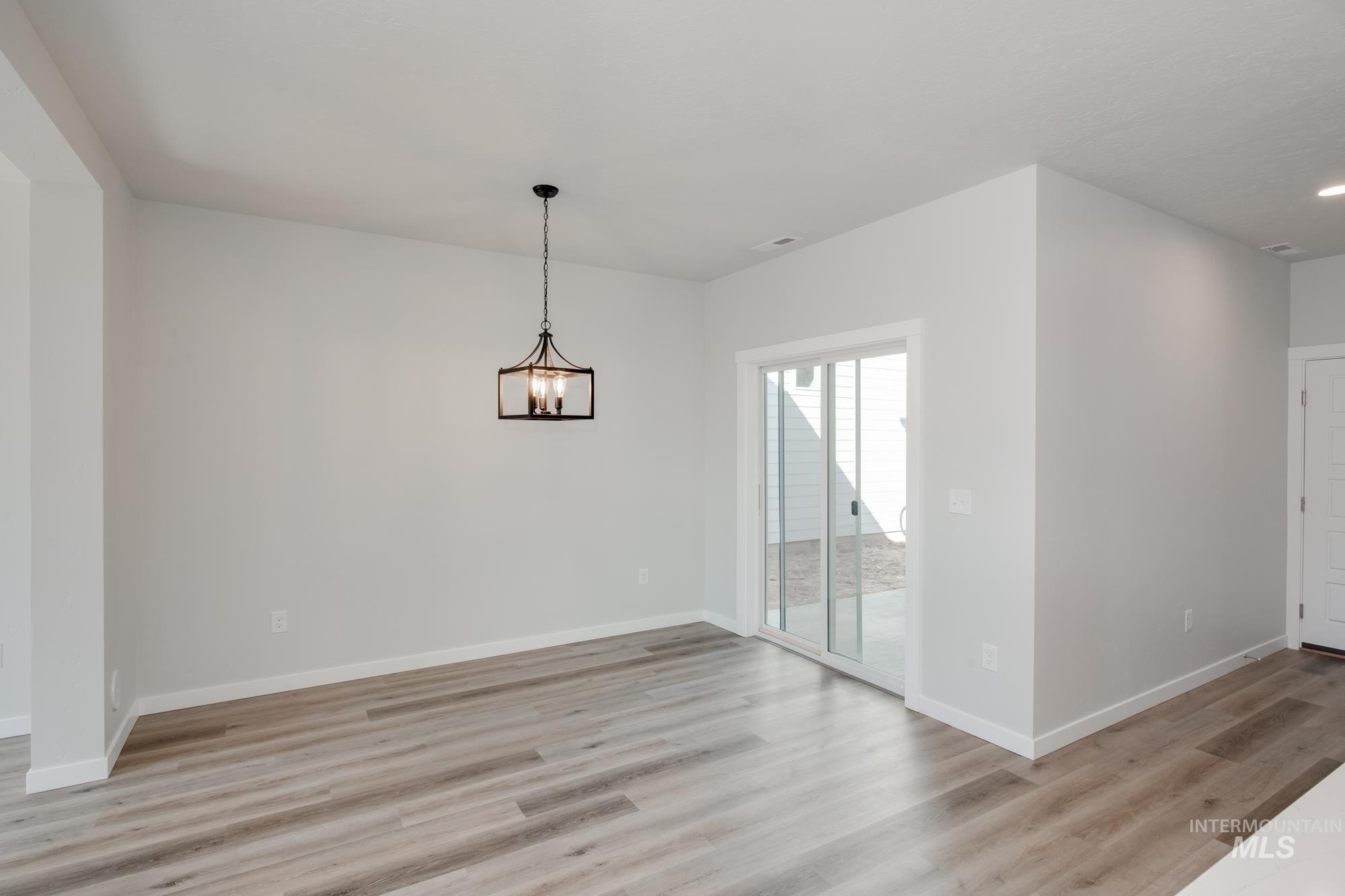 2815 N Rocky Bottom Way Property Photo 7