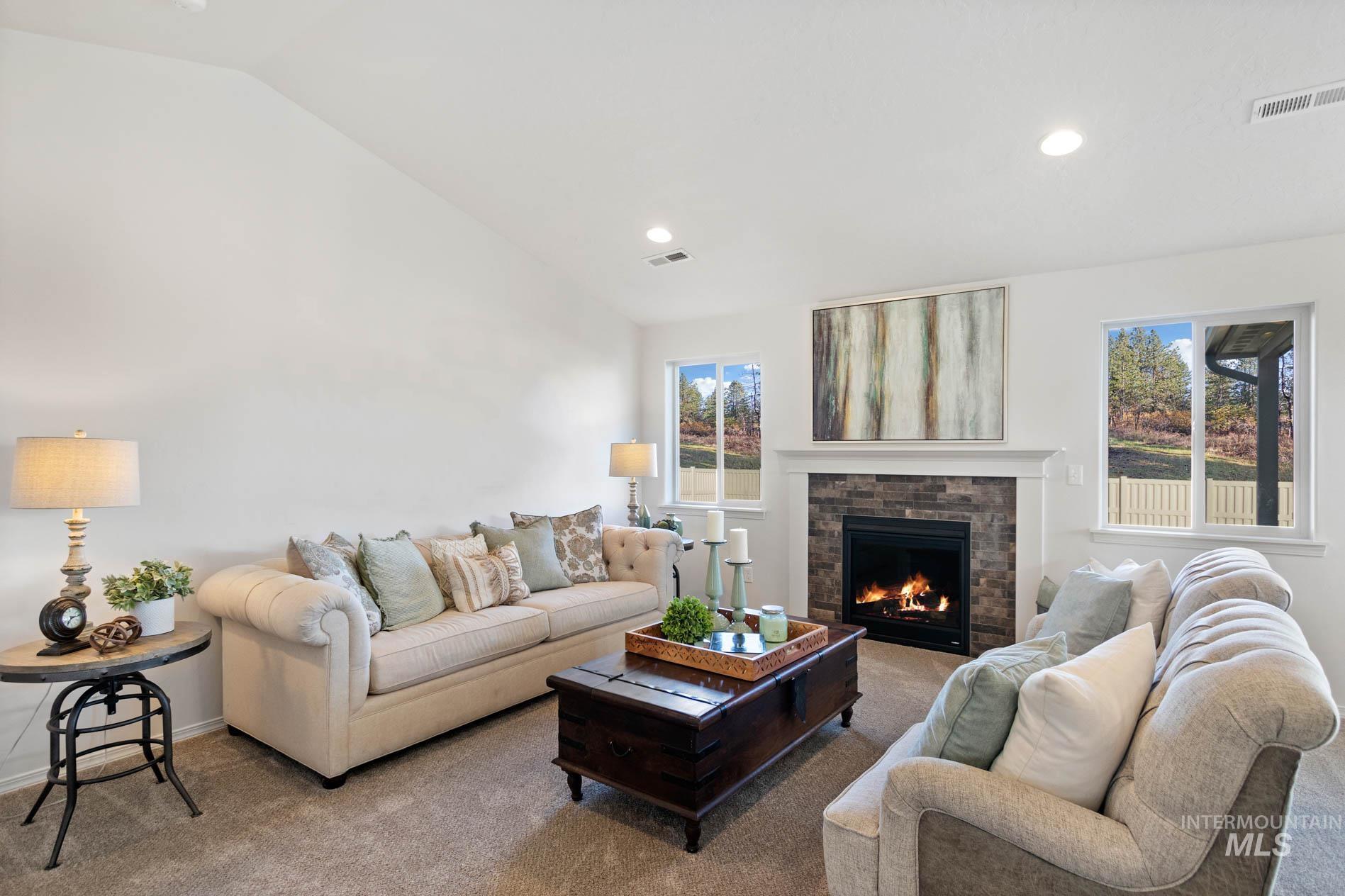 11168 Shadow Glen Drive Property Photo 6