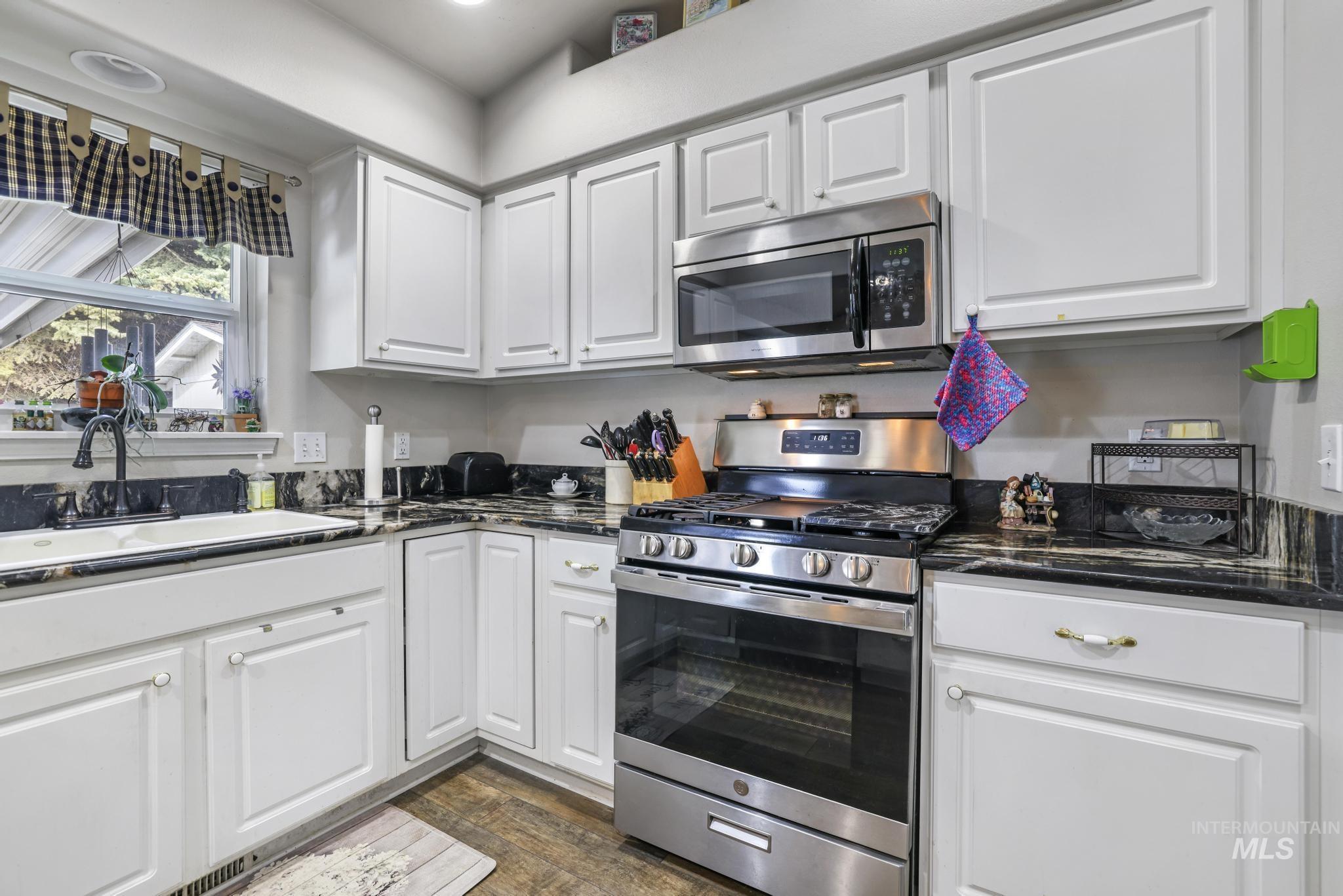 265 Cedar Park Cir Property Photo 14