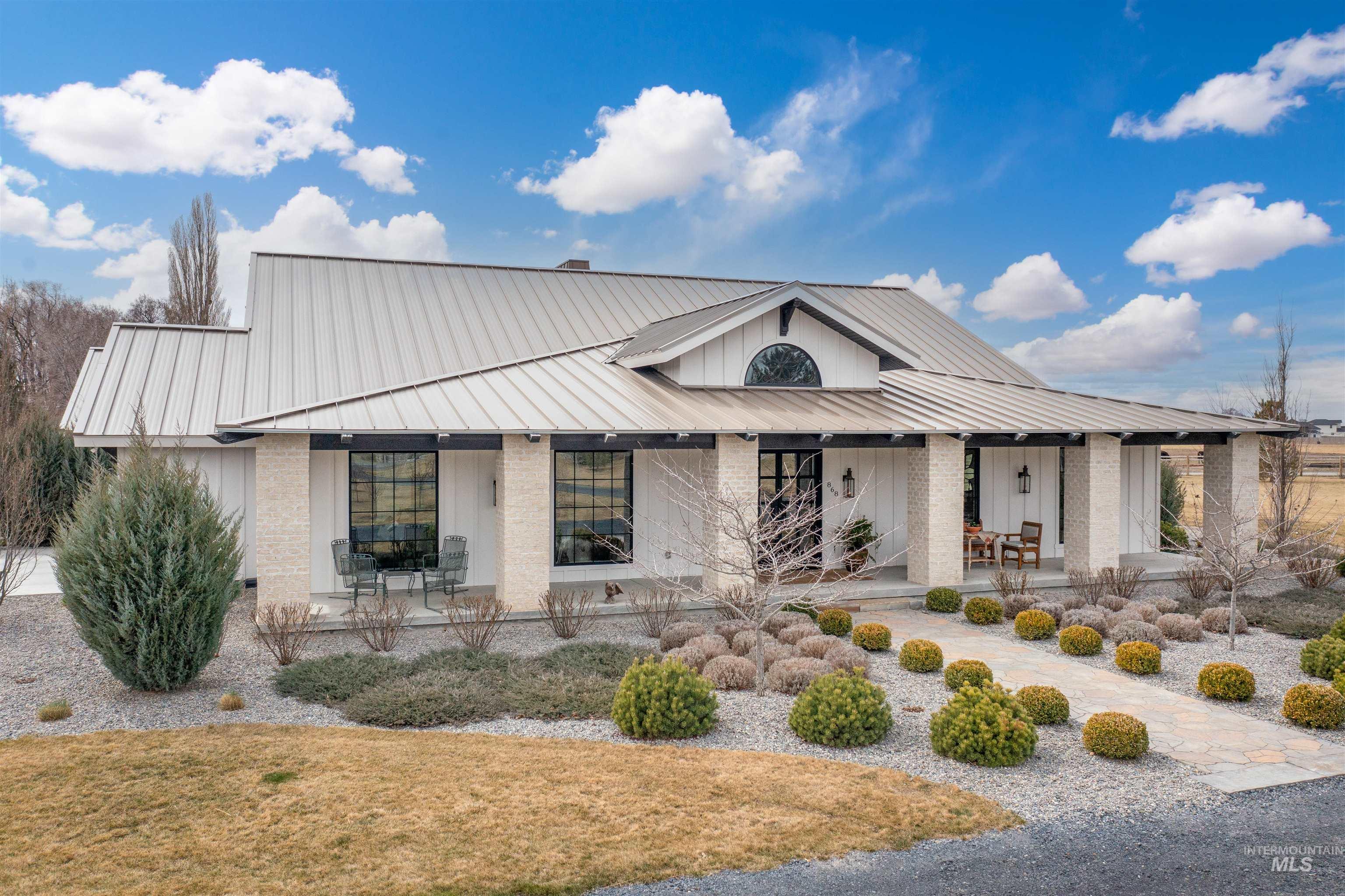 868 Canyon Rim Road Property Photo