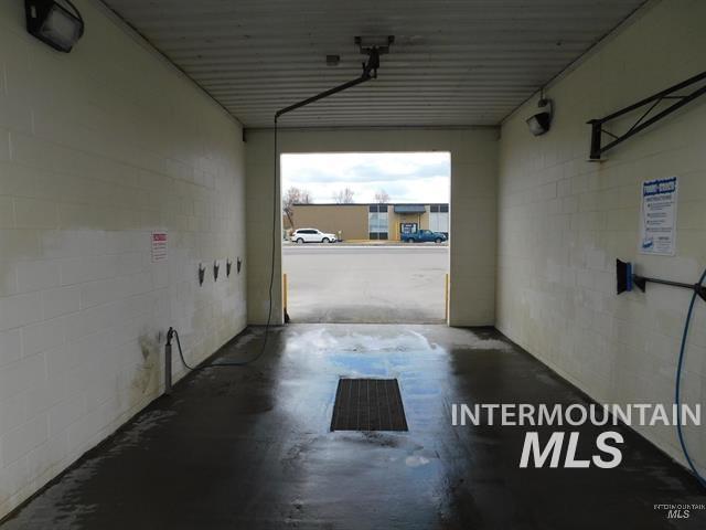 6 S Main Property Photo 7