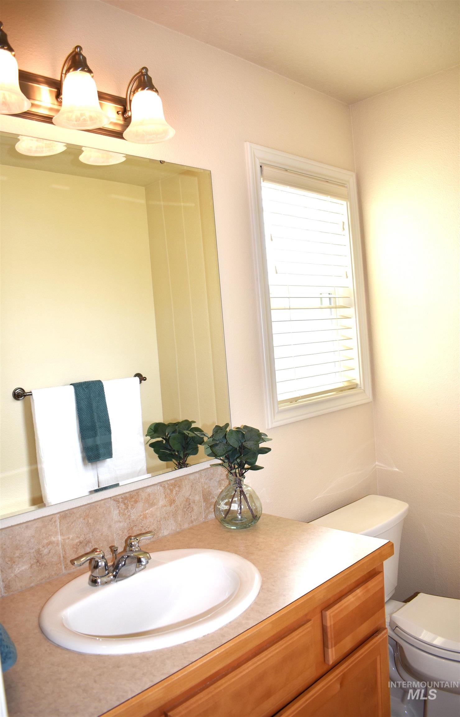 11085 W Box Canyon St. Property Photo 14