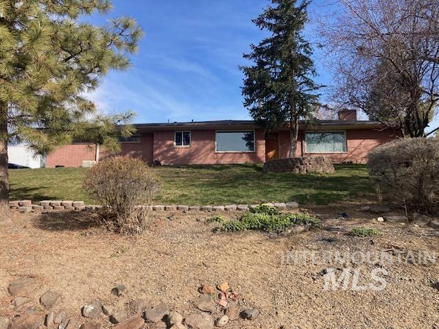 250 Fairmont Dr Property Photo