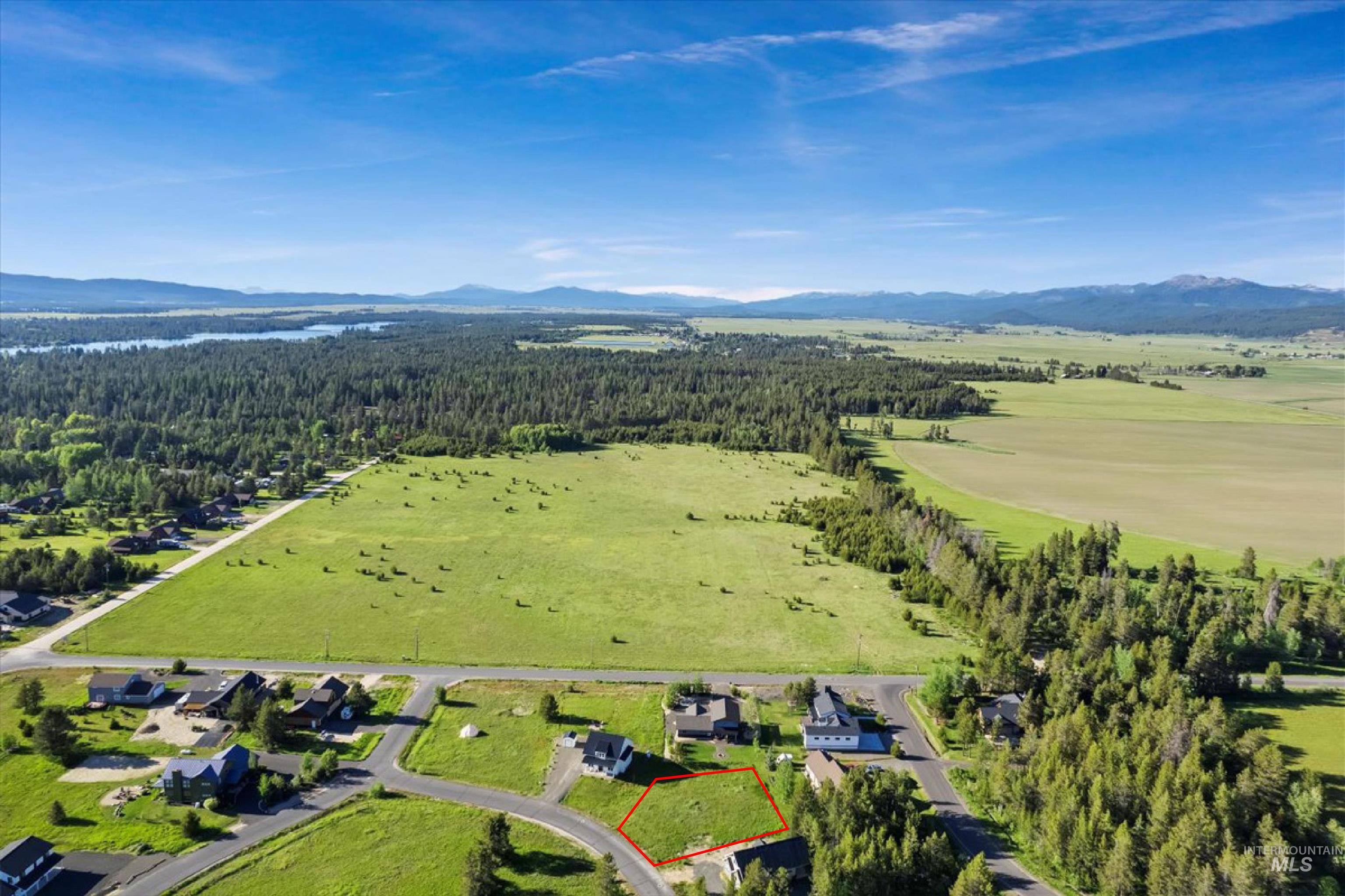 16 White Fir Loop Property Photo 3