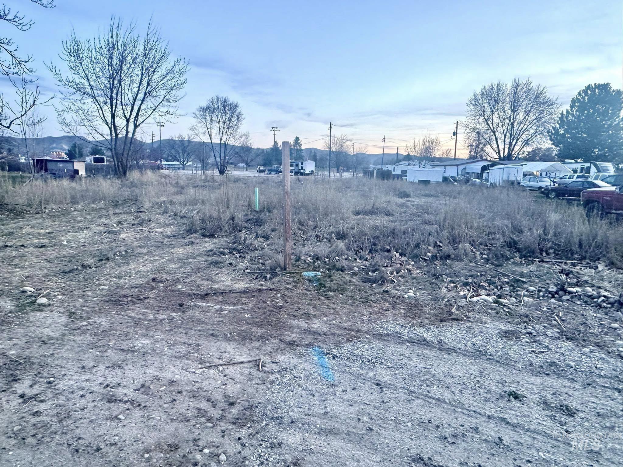 919 S Wardwell Property Photo 8
