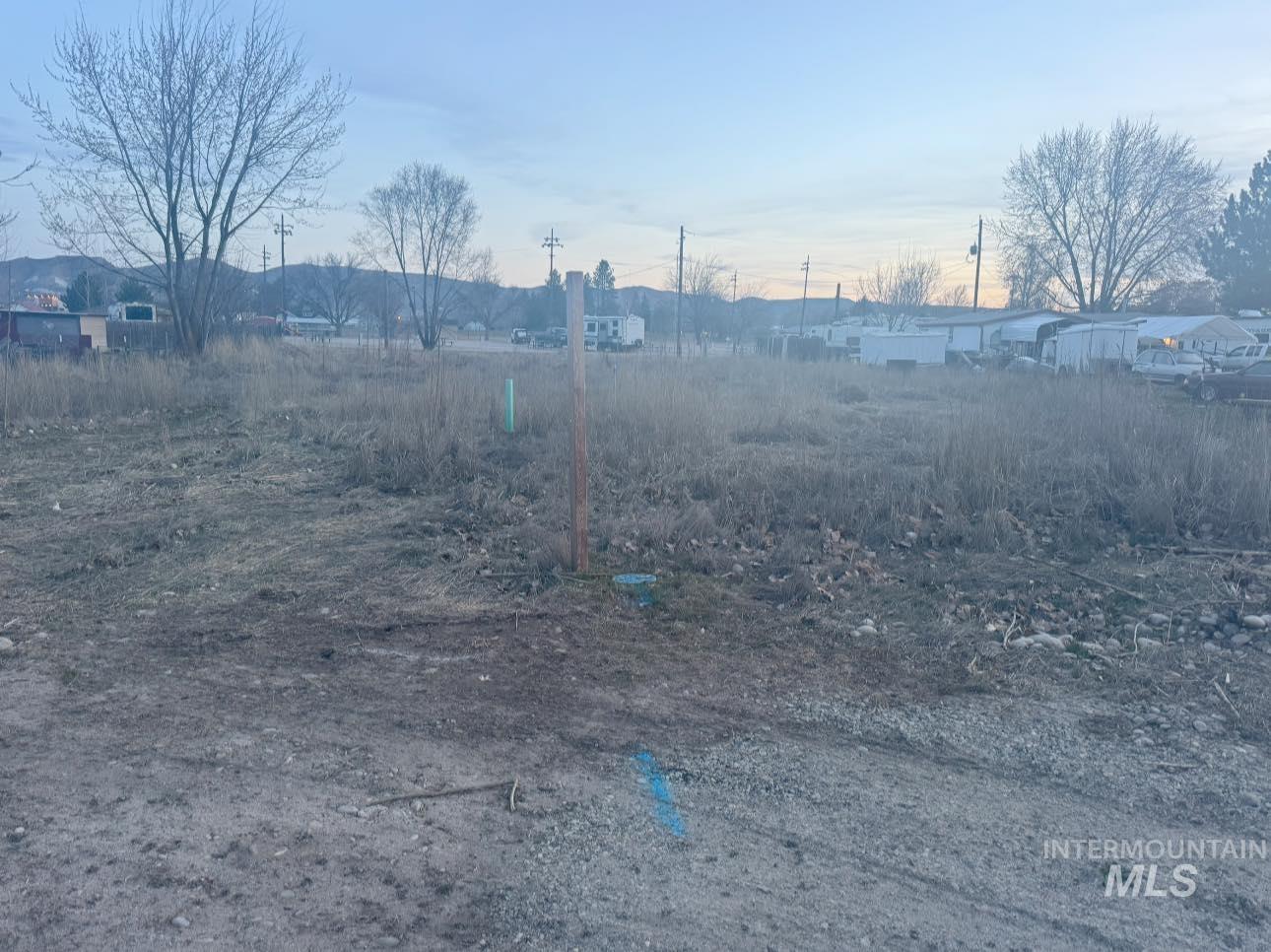 919 S Wardwell Property Photo 9