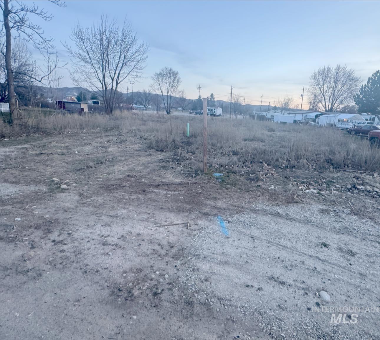 919 S Wardwell Property Photo 10