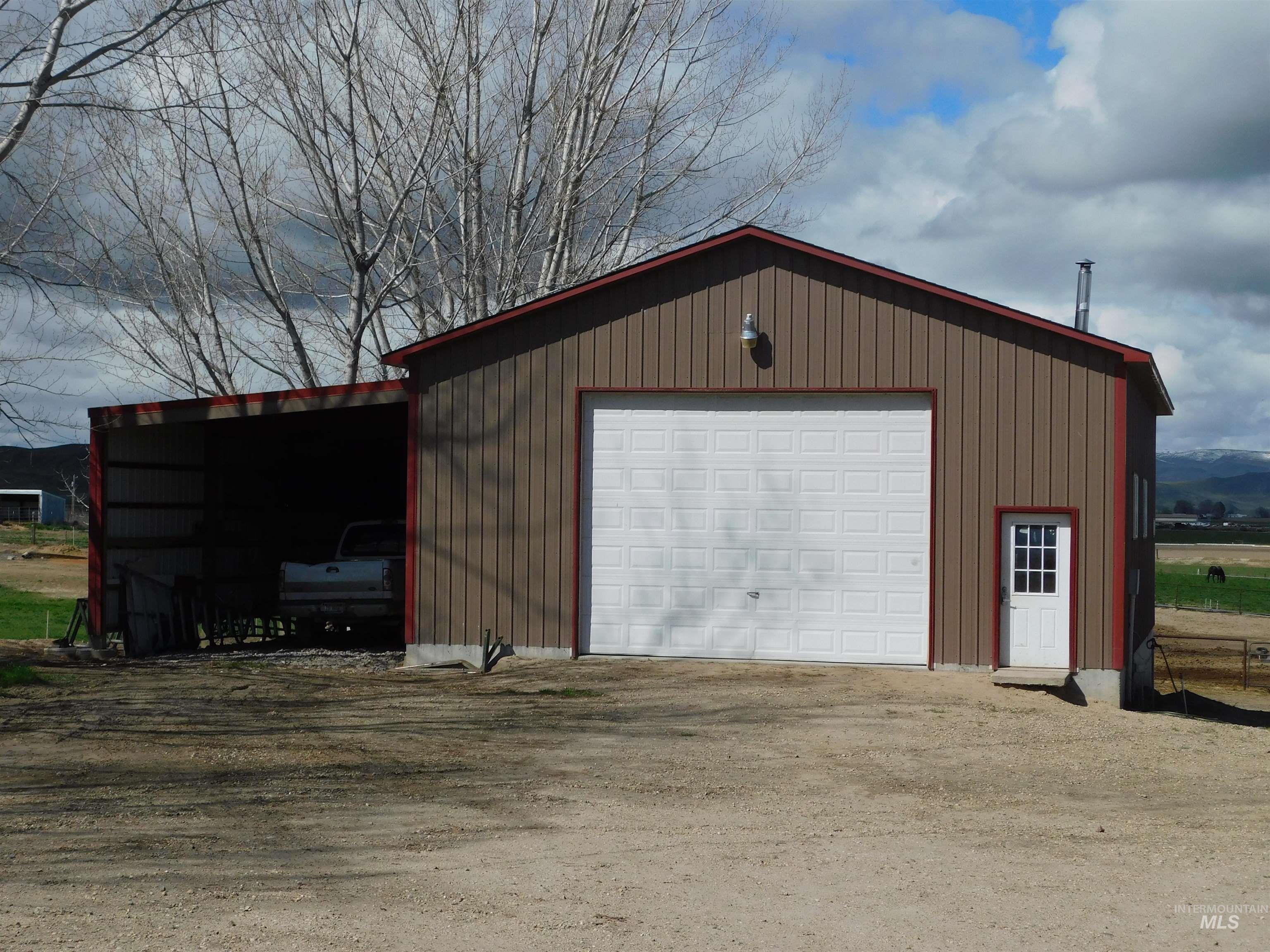 4243 Homestead Property Photo 4