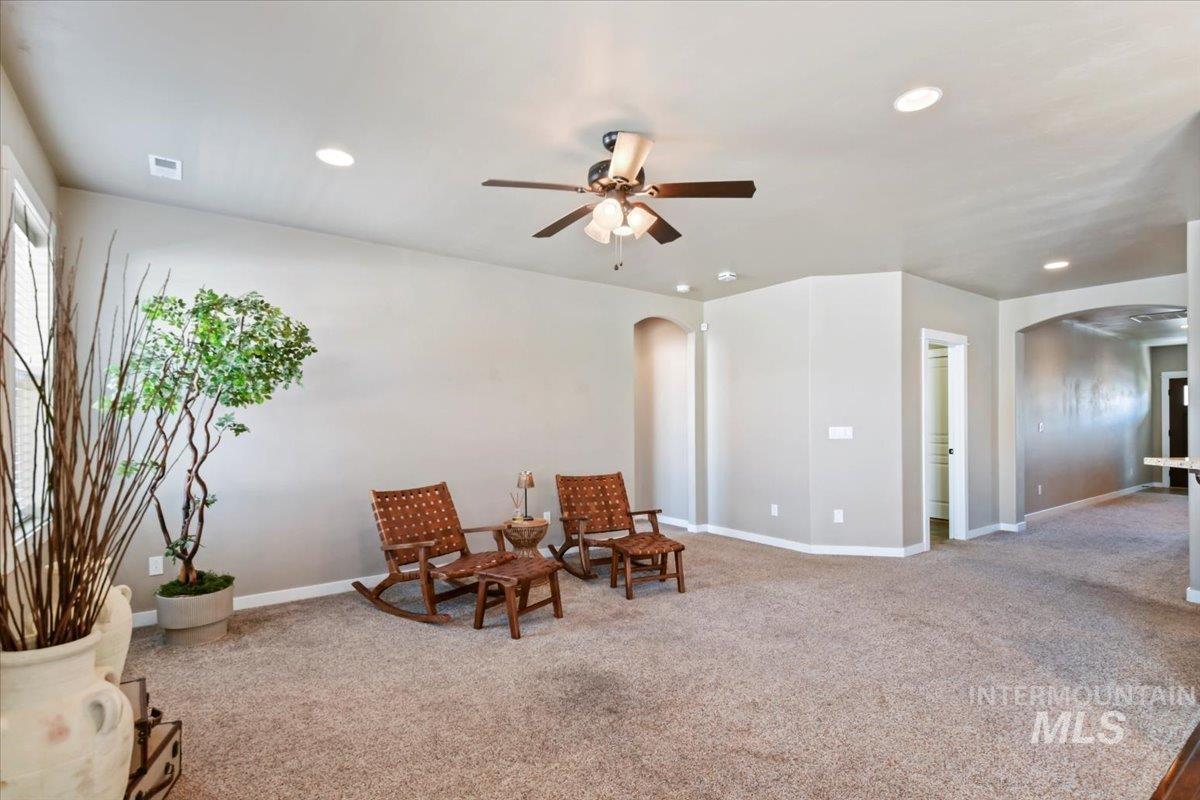 1318 W Cactus St Property Photo 5