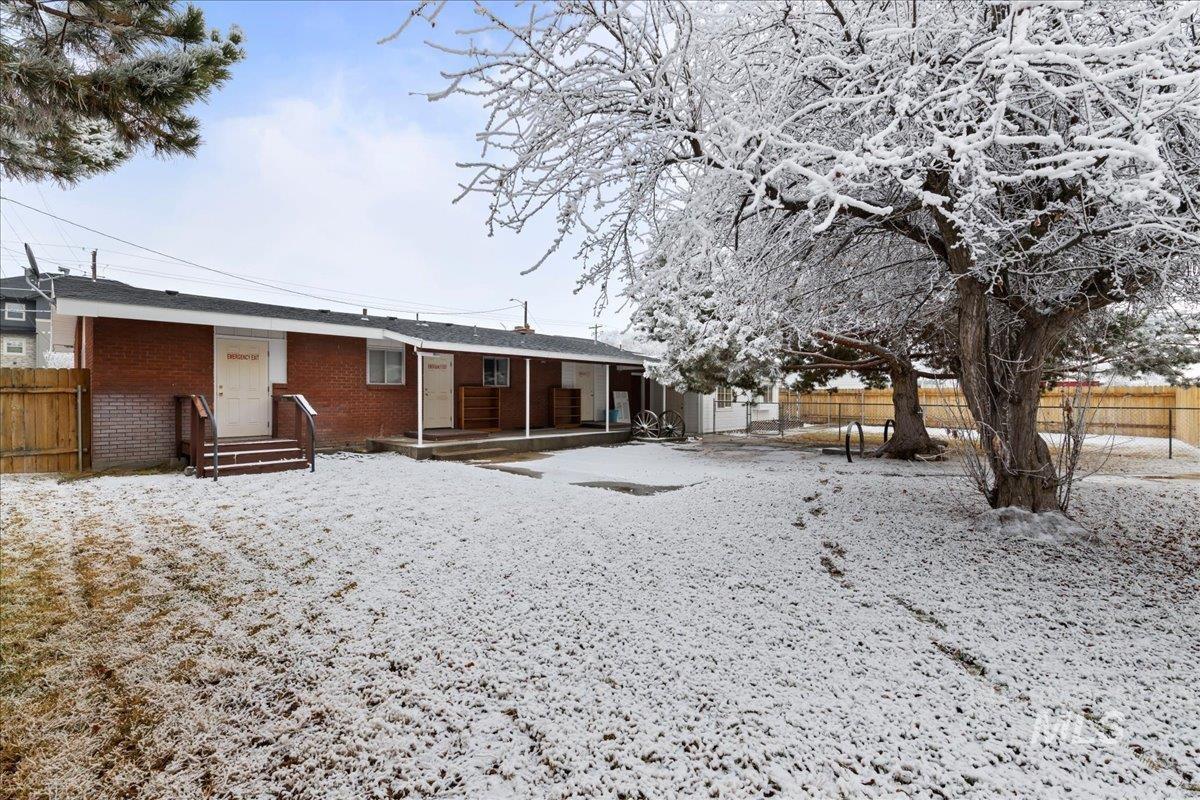 16281 & 16299 Franklin Blvd Property Photo 8