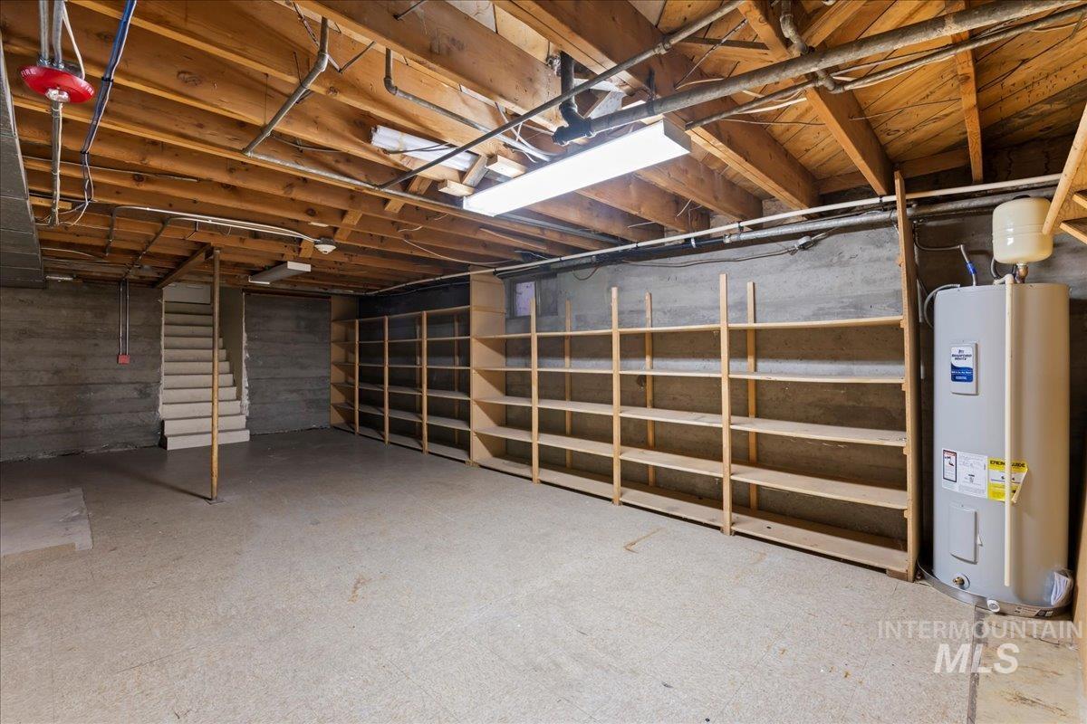 16281 & 16299 Franklin Blvd Property Photo 12