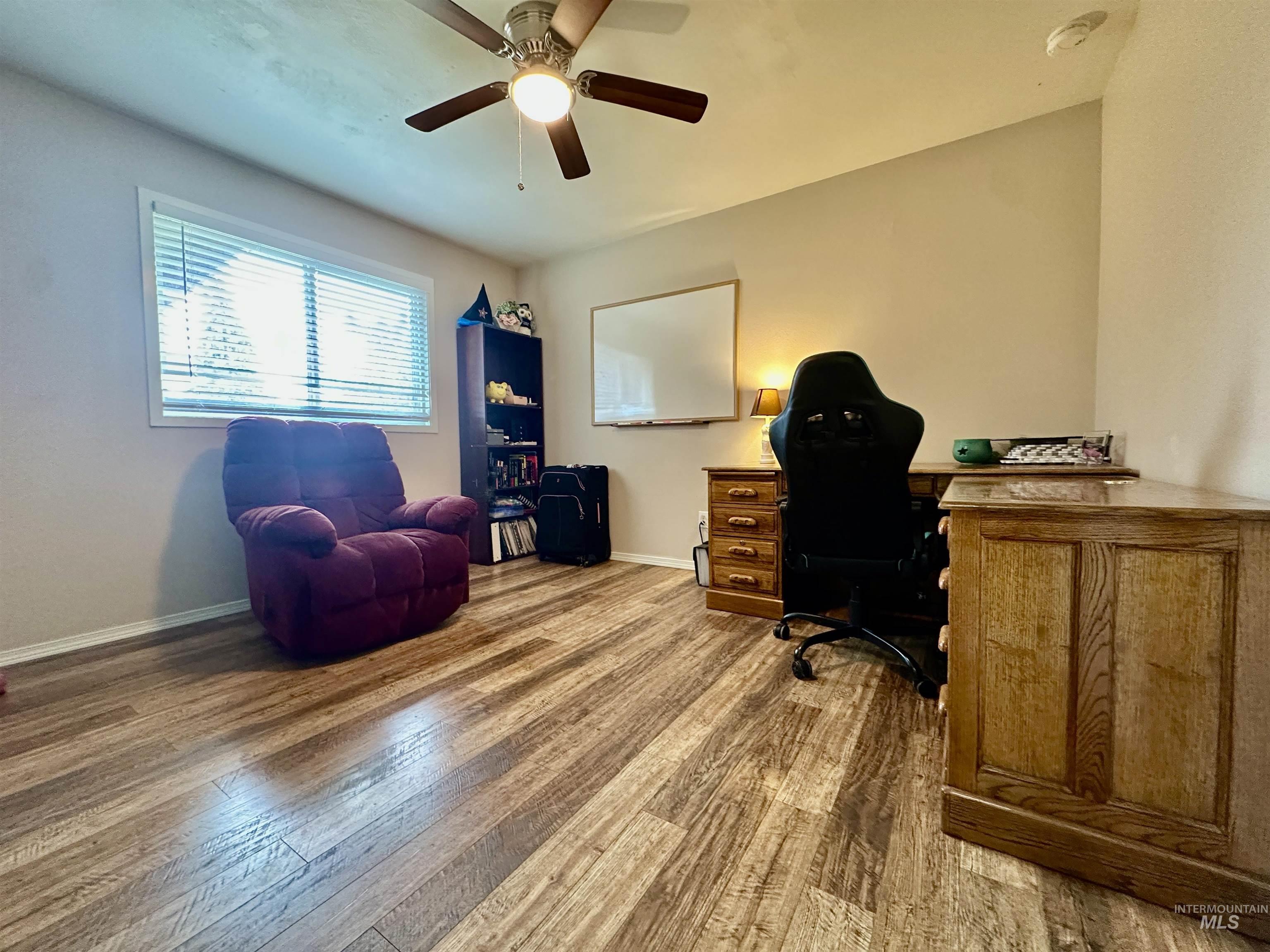 811 Valley View Dr Property Photo 17