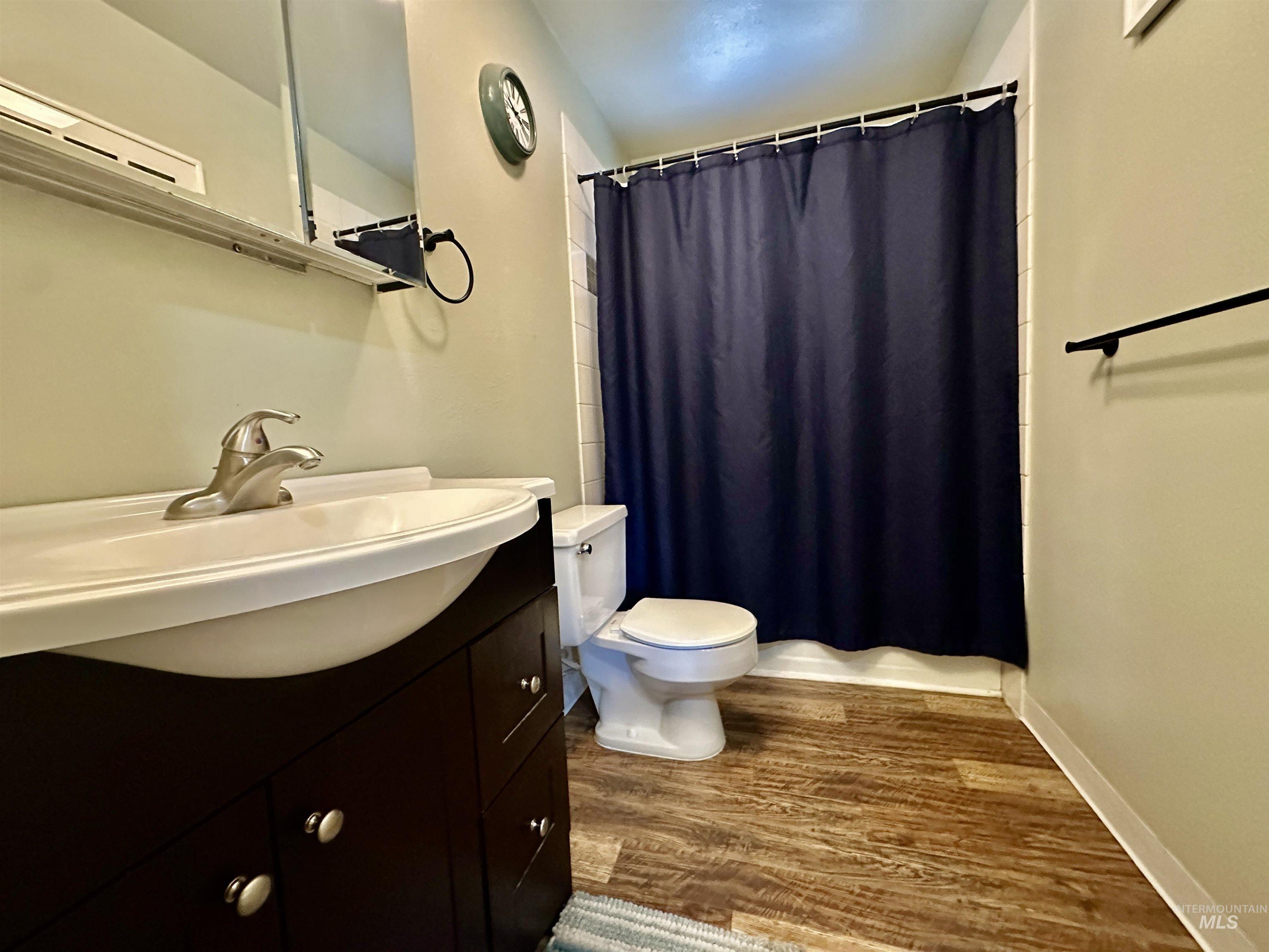811 Valley View Dr Property Photo 18