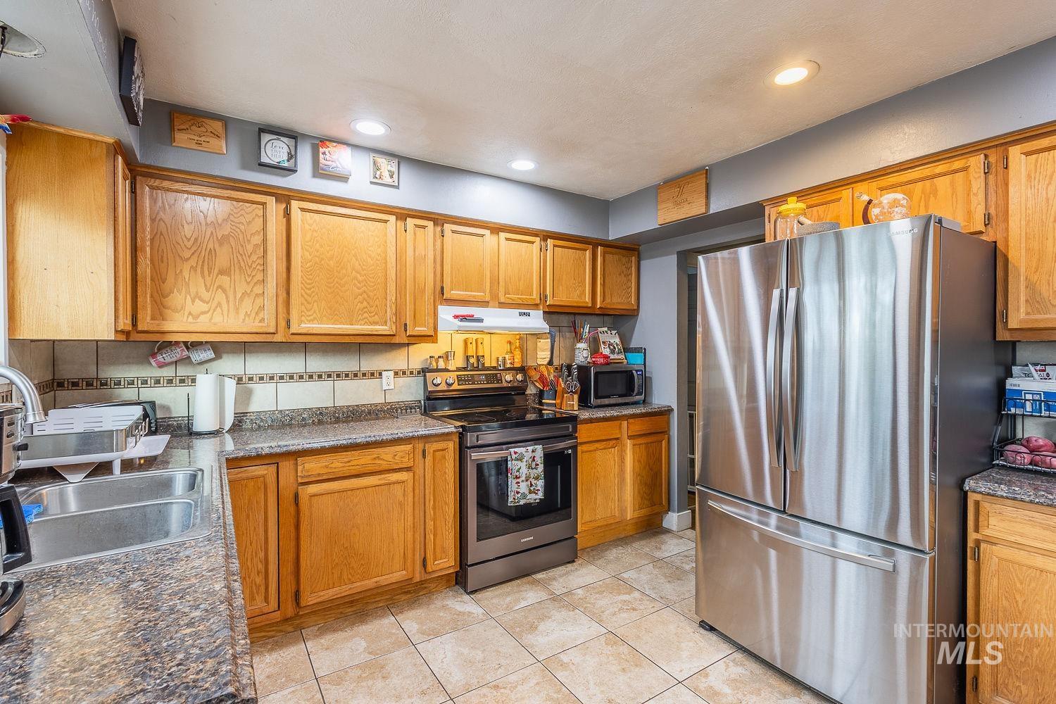204 N Kuhl Property Photo 10