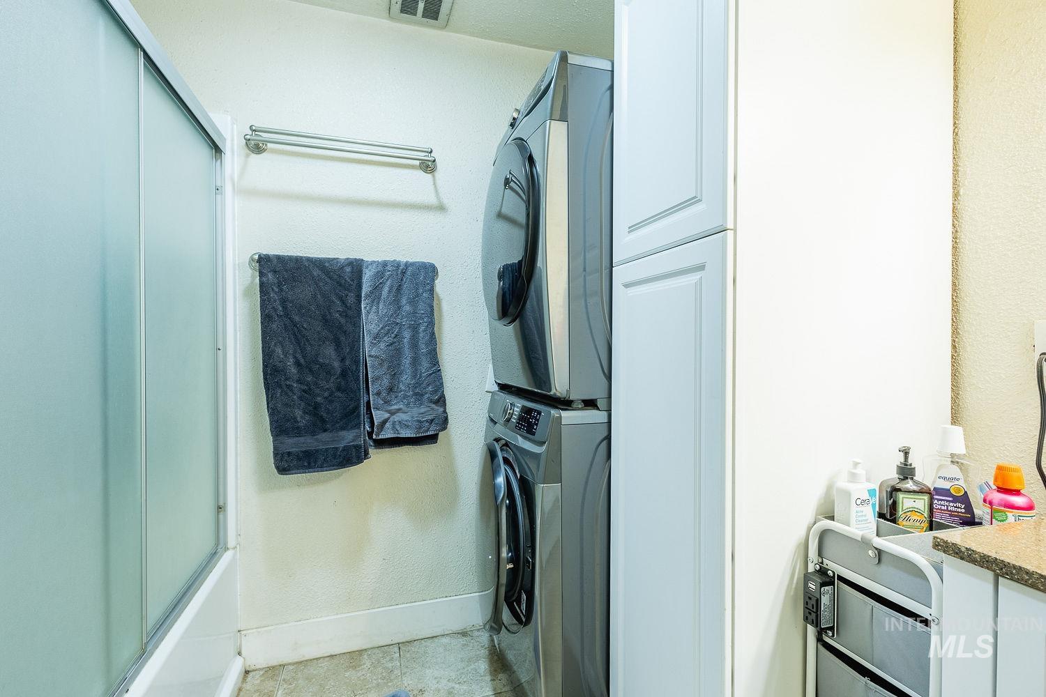 204 N Kuhl Property Photo 31