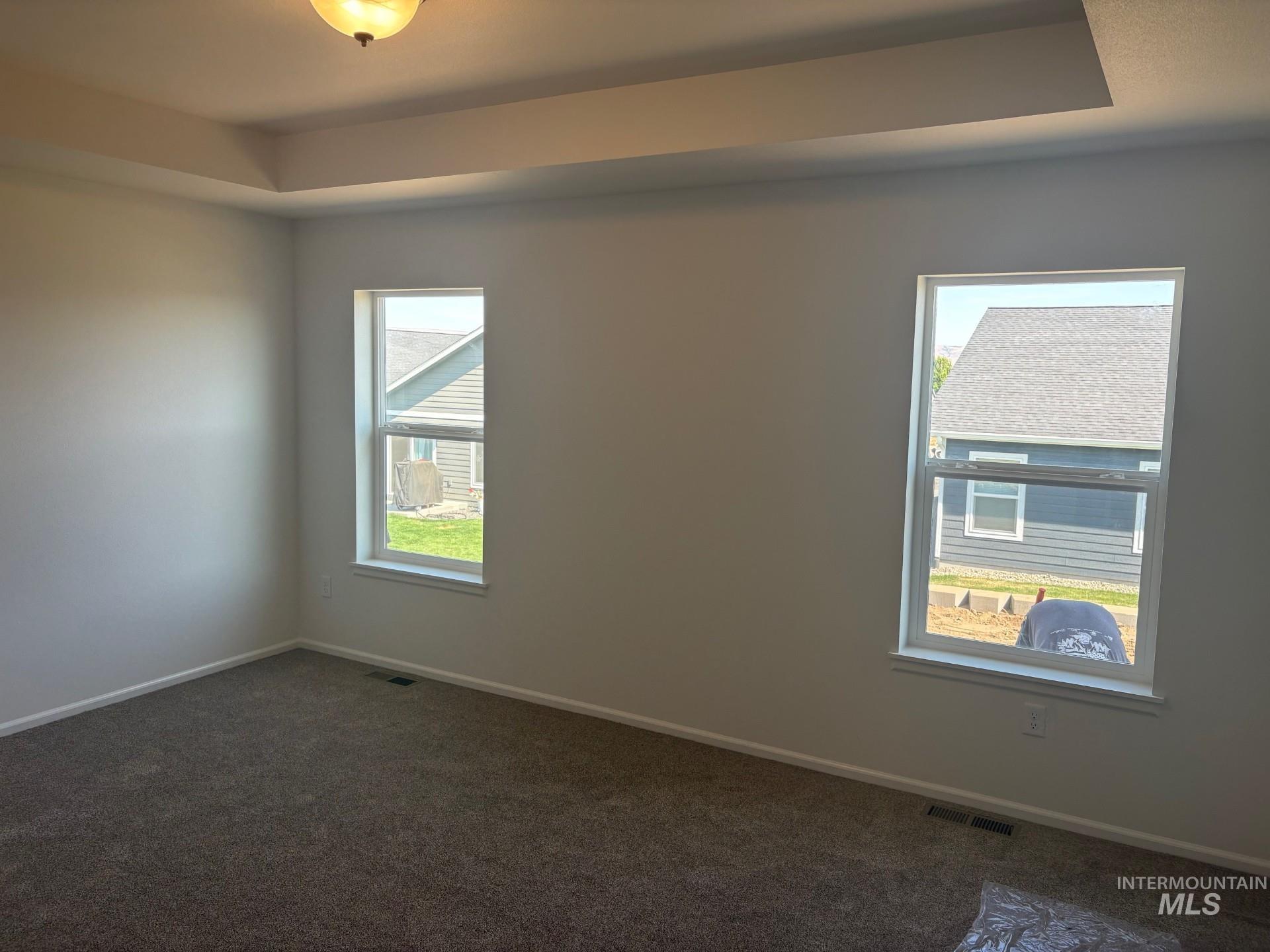 1815 Airway Ave Property Photo 5