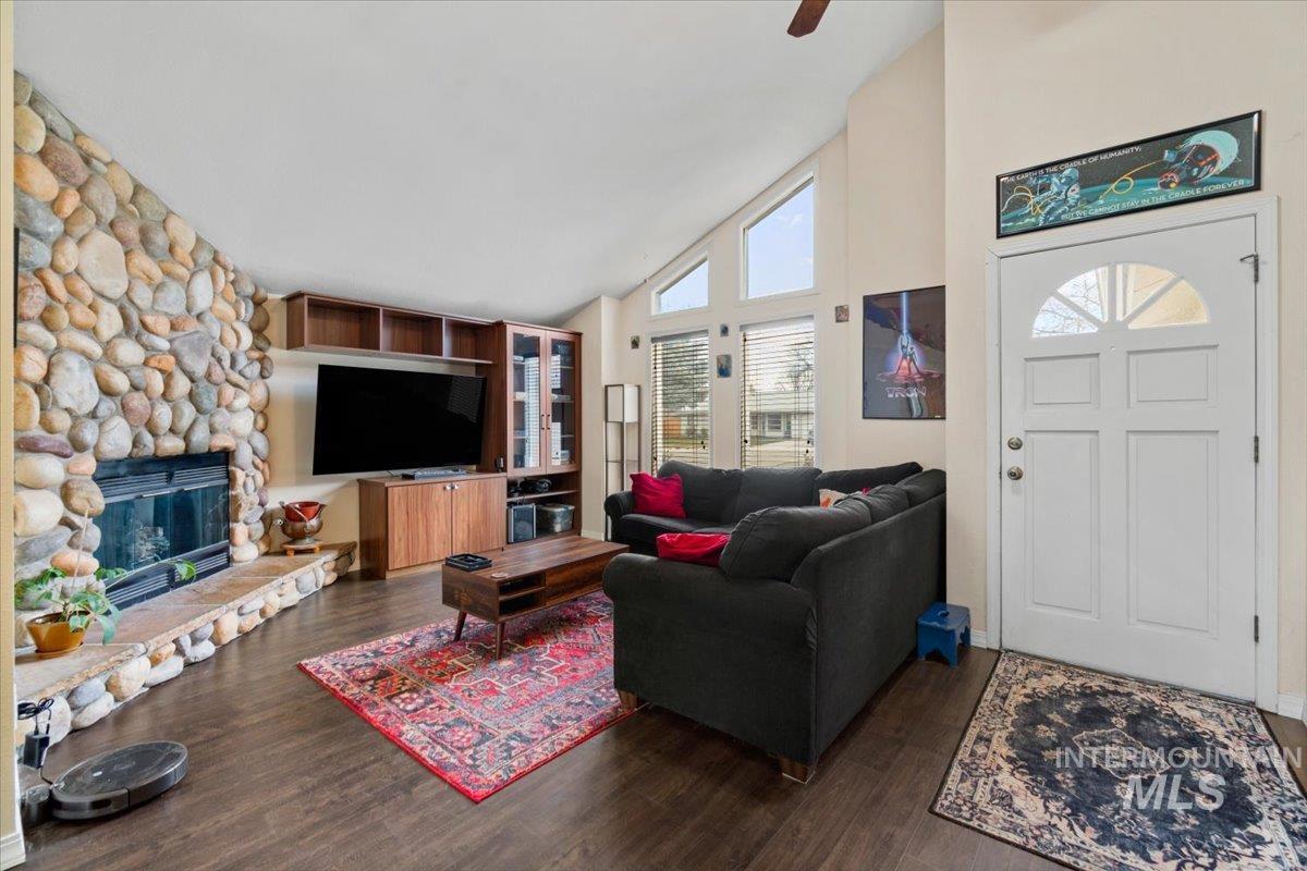 6862 W Parapet Property Photo 6