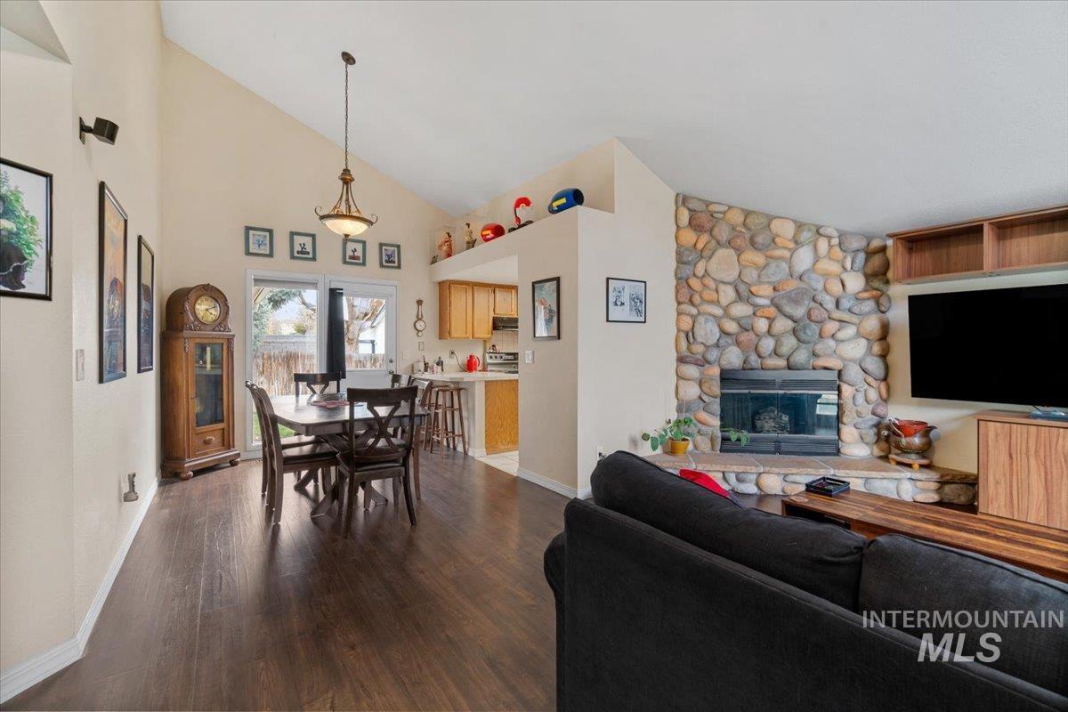 6862 W Parapet Property Photo 8