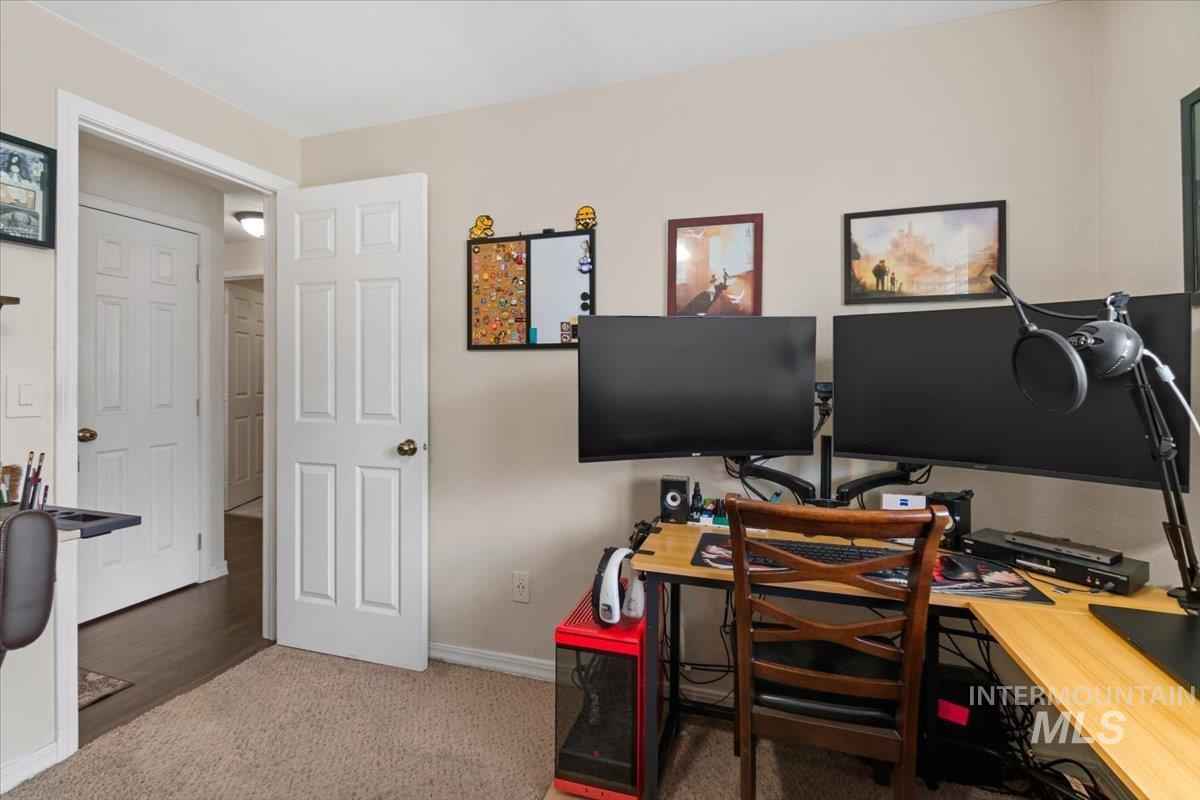 6862 W Parapet Property Photo 24