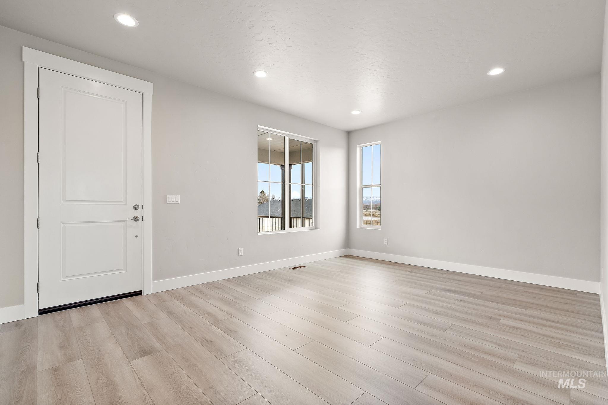 1281 Stirling Meadows St Property Photo 3