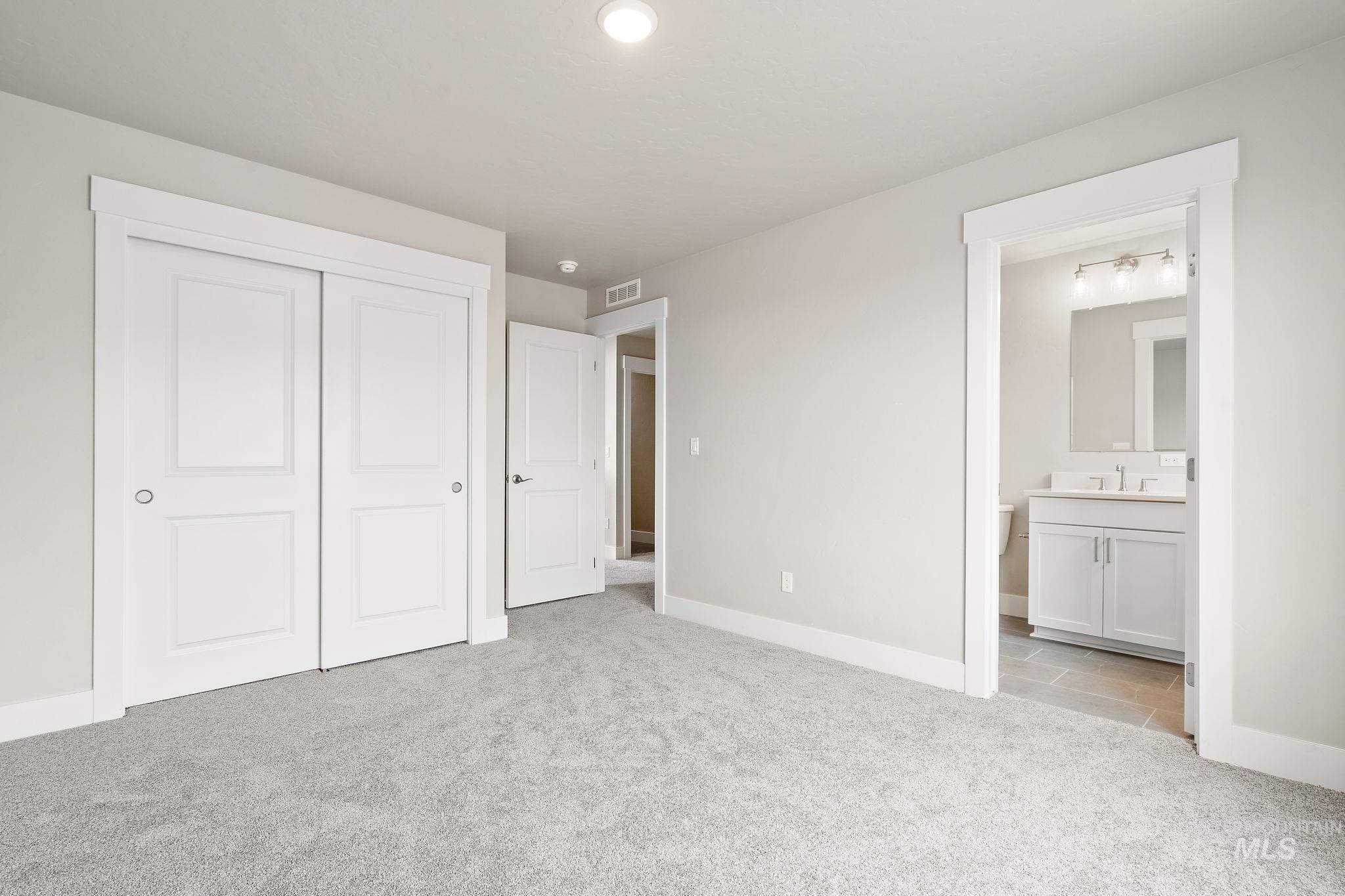 1281 Stirling Meadows St Property Photo 23