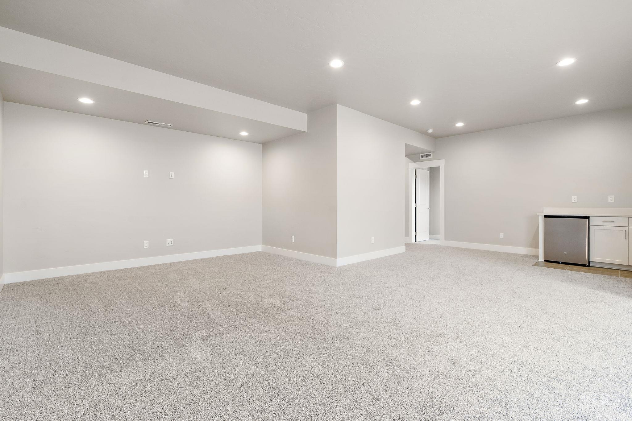 1281 Stirling Meadows St Property Photo 35