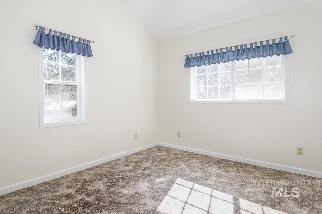 115 Rainbow Rd Property Photo 25