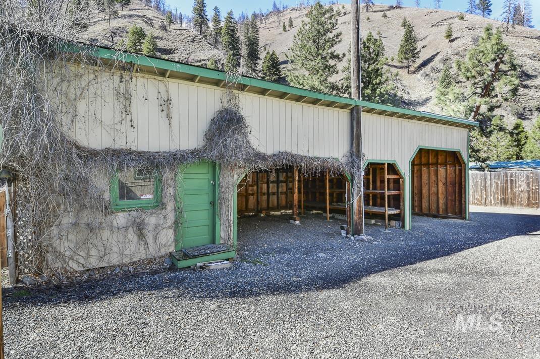 115 Rainbow Rd Property Photo 37