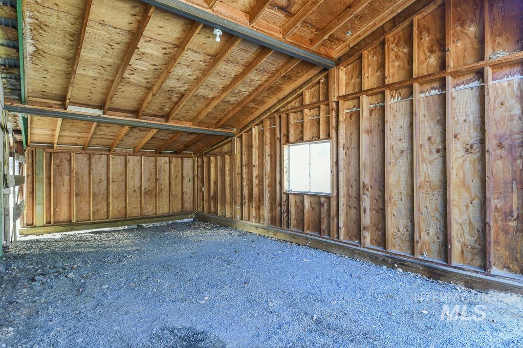 115 Rainbow Rd Property Photo 39