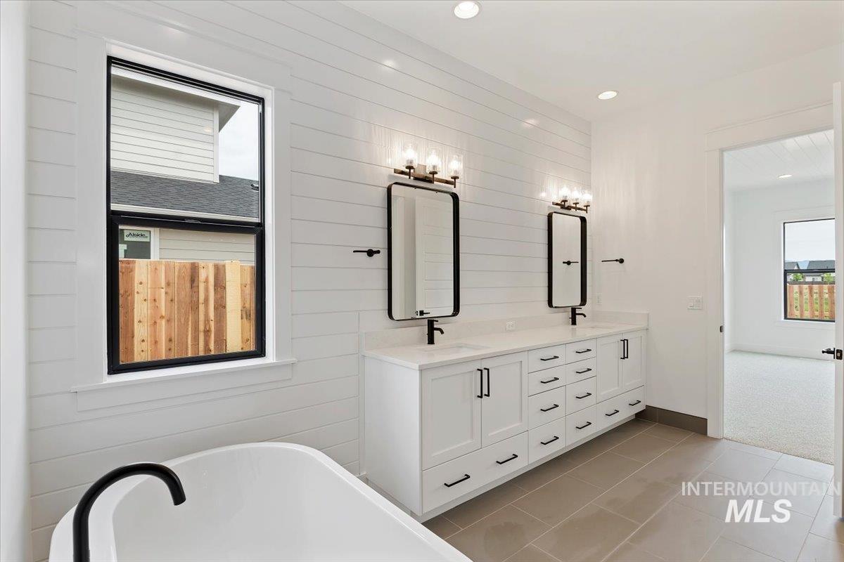 6924 N Elmstone Pl Property Photo 20