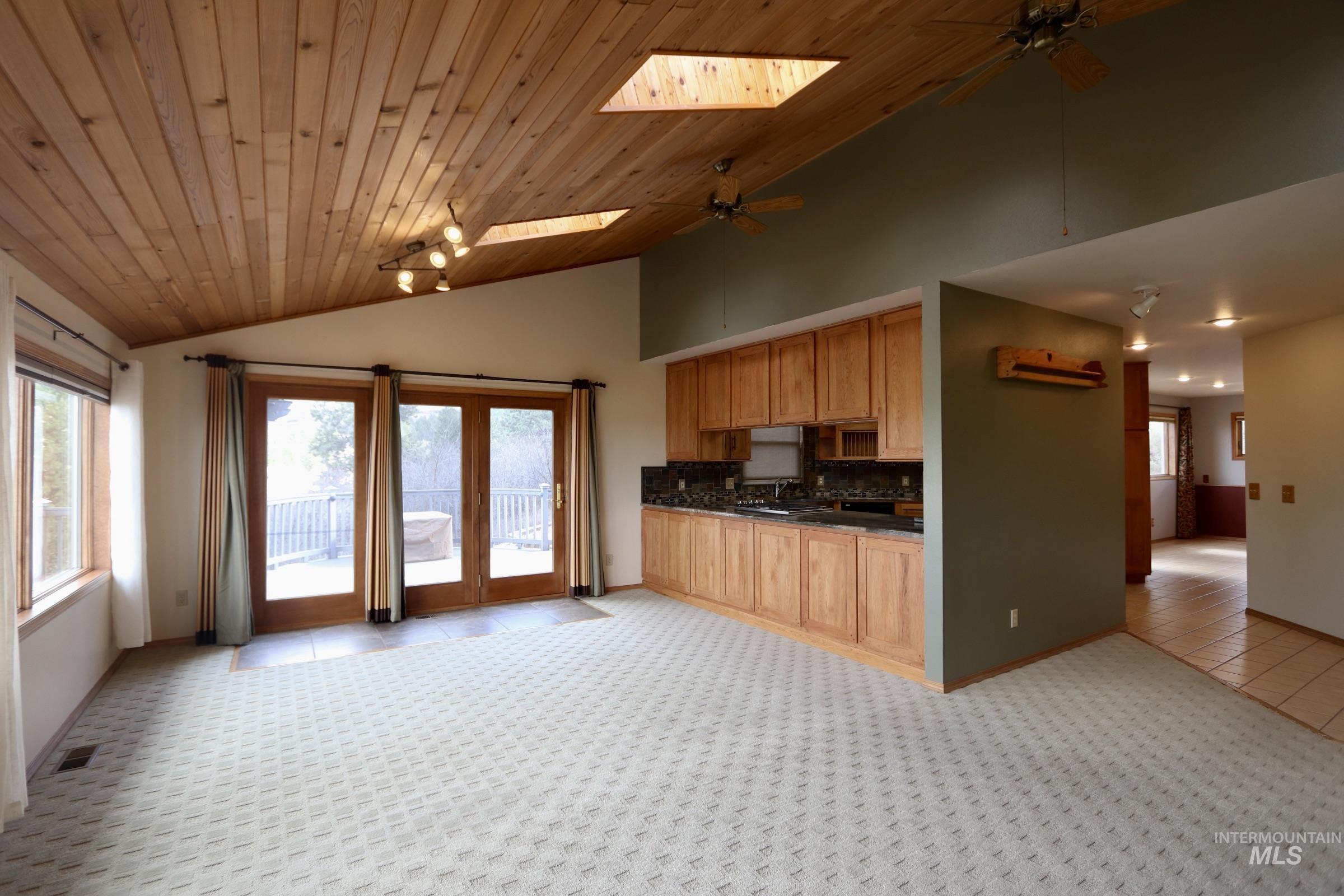 1096 Eid Rd Property Photo 12