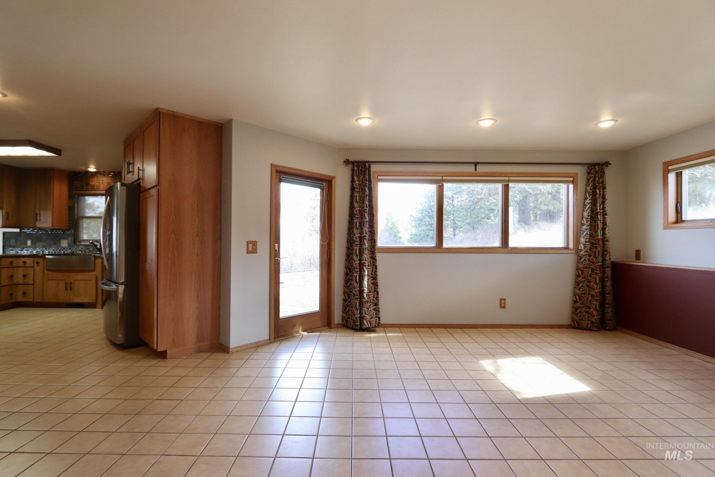 1096 Eid Rd Property Photo 17