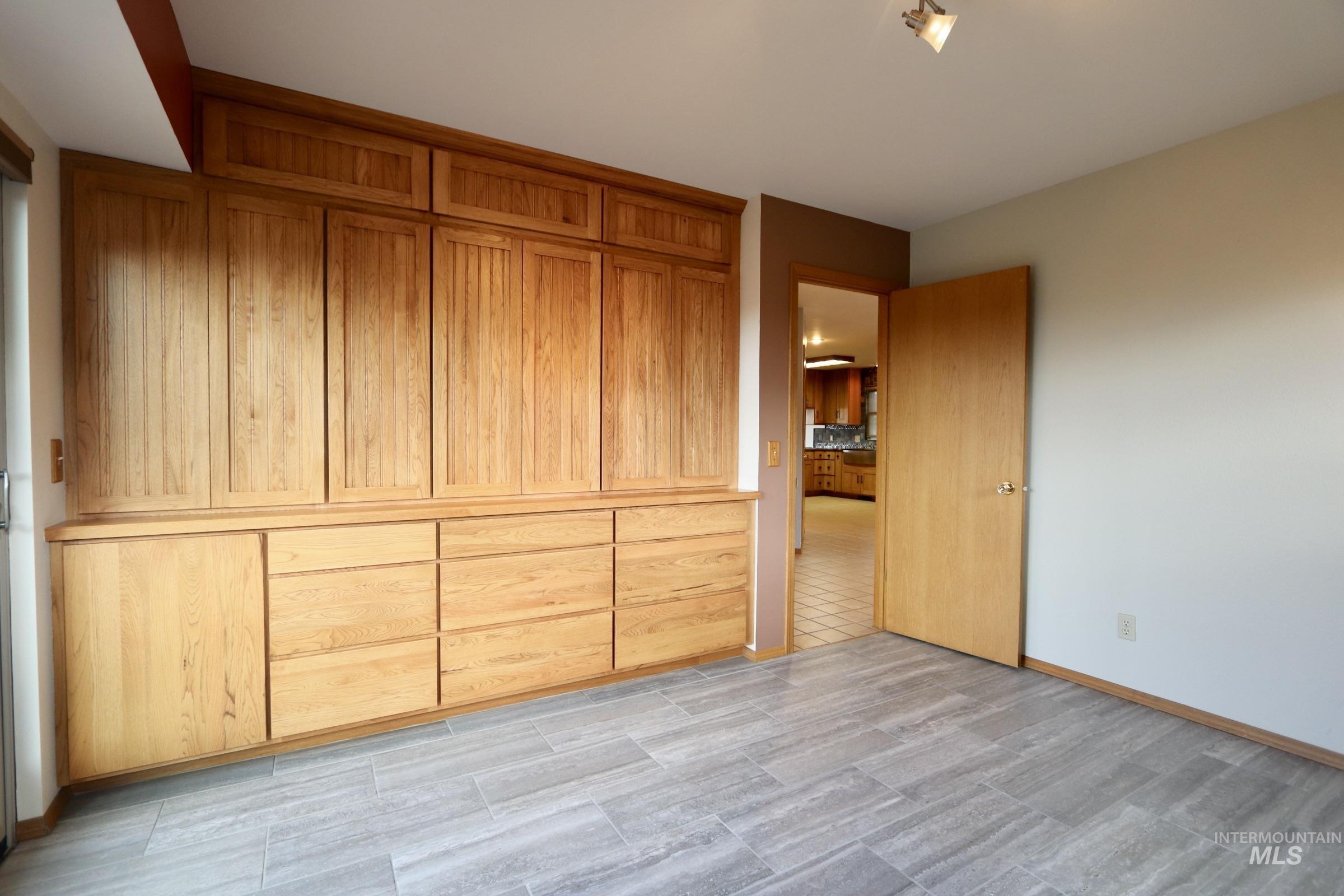 1096 Eid Rd Property Photo 22