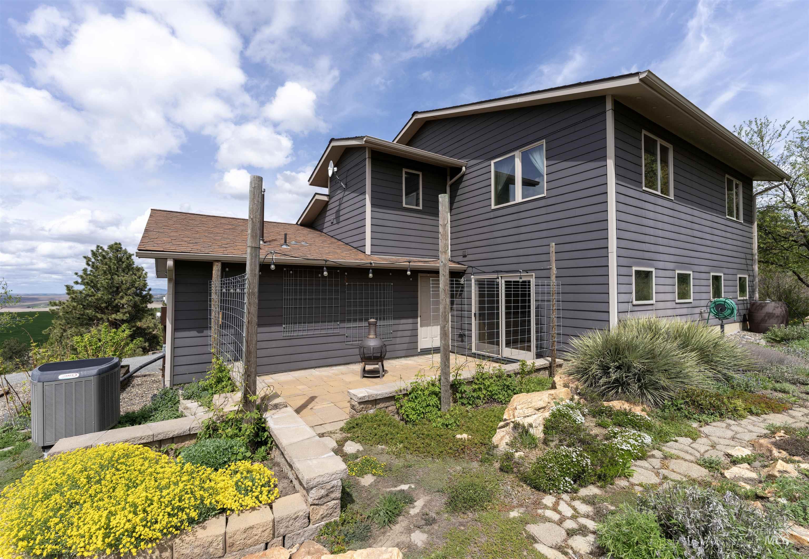 1096 Eid Rd Property Photo 39