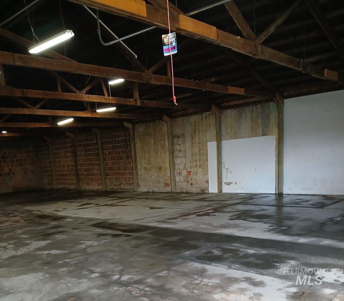 288 Main St. S Property Photo 3