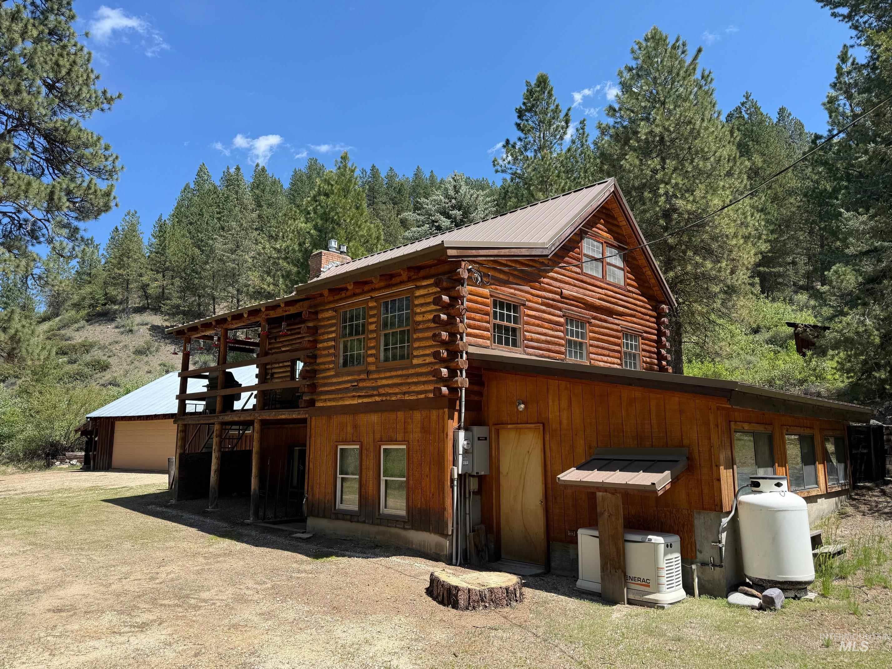 3087 Hwy 21 Property Photo 1