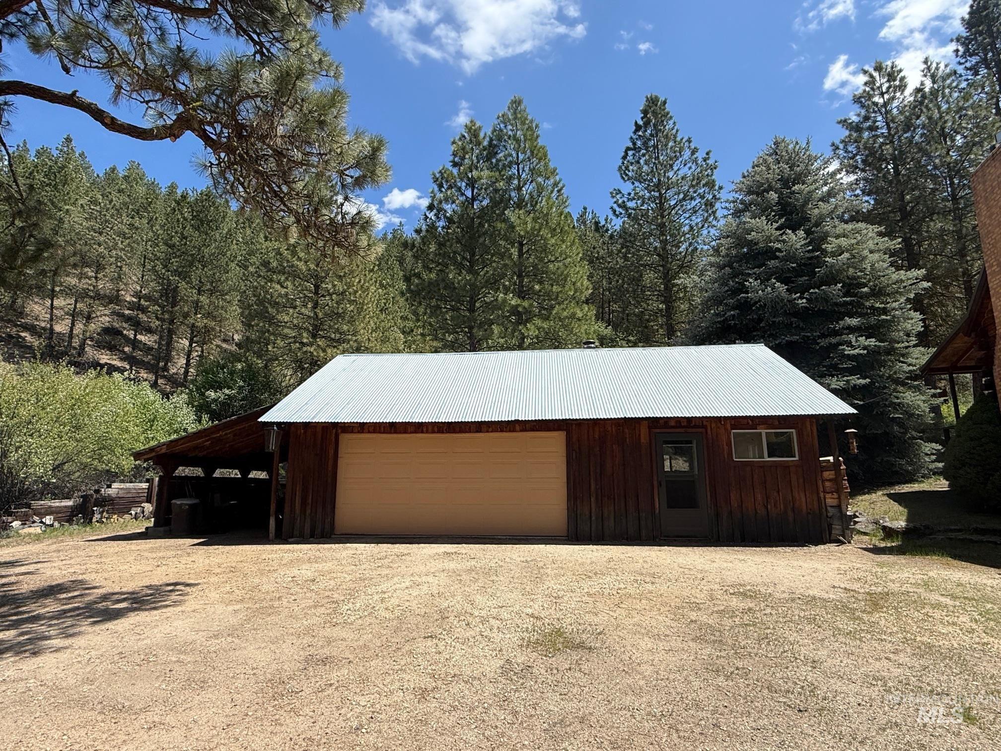 3087 Hwy 21 Property Photo 6