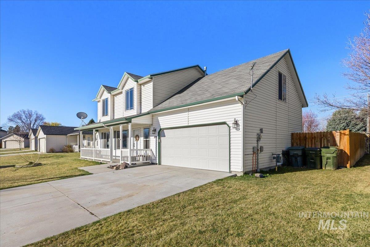 1855 N Sparrow Hawk Ave Property Photo