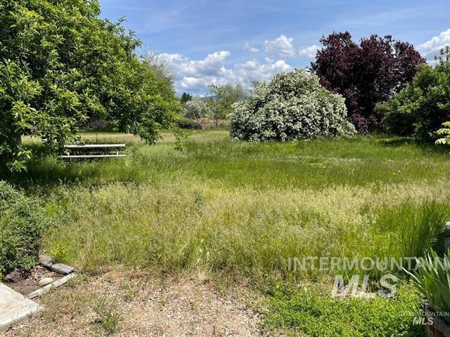 7500 N Gardner Lane Property Photo 1