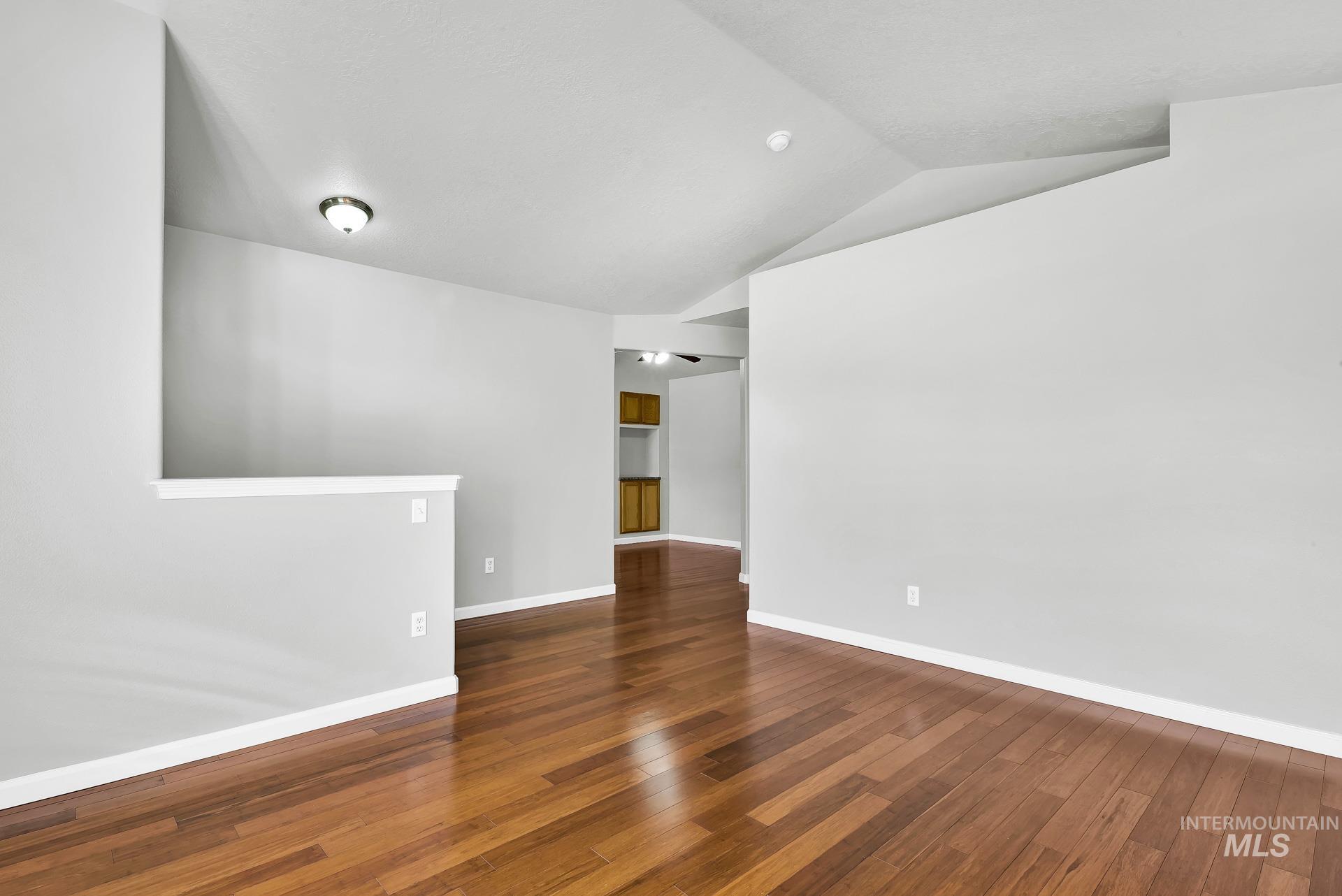 1594 E Peacock St Property Photo 6
