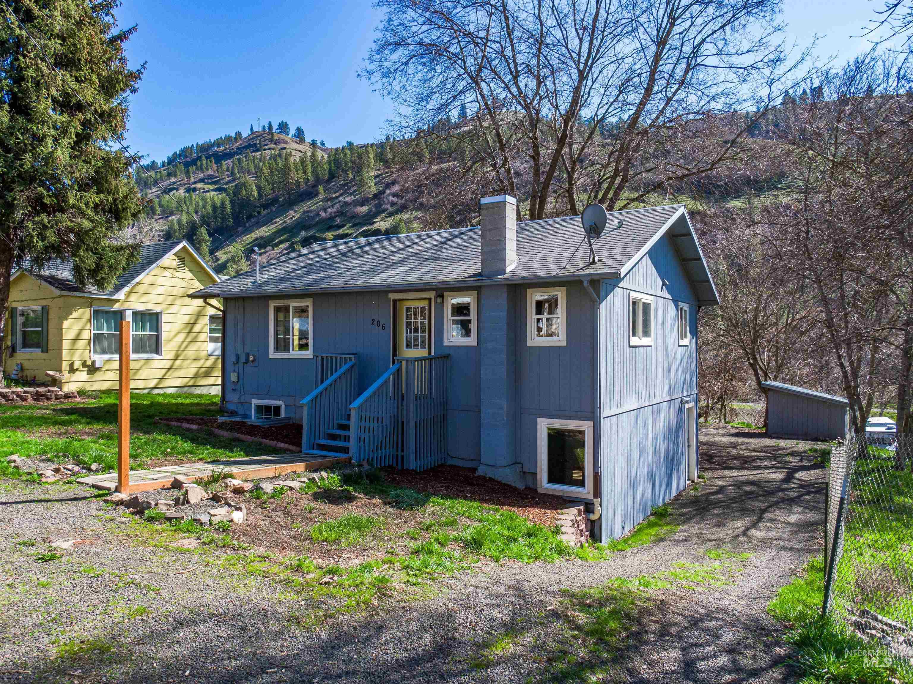206 Water Street Property Photo