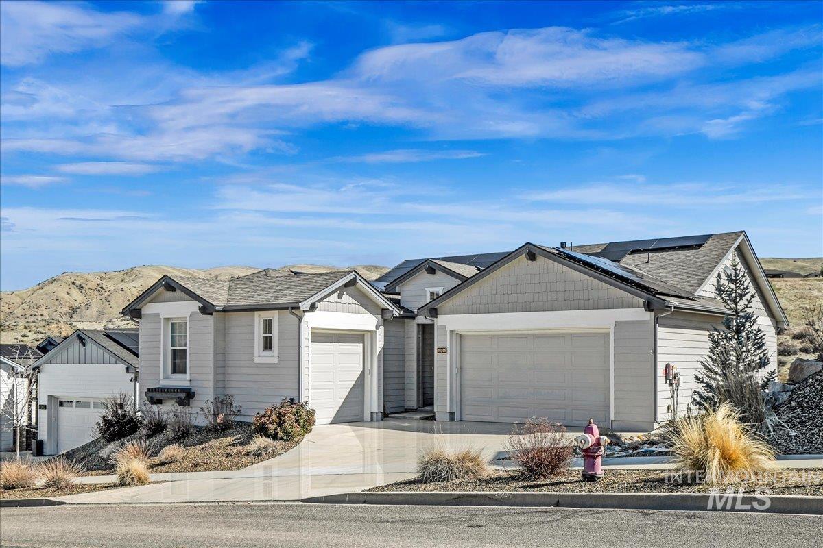 18366 N Goldenridge Way Property Photo 1