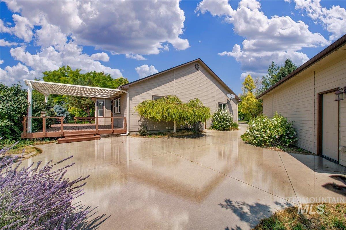 707 E Fujii Drive Property Photo 46