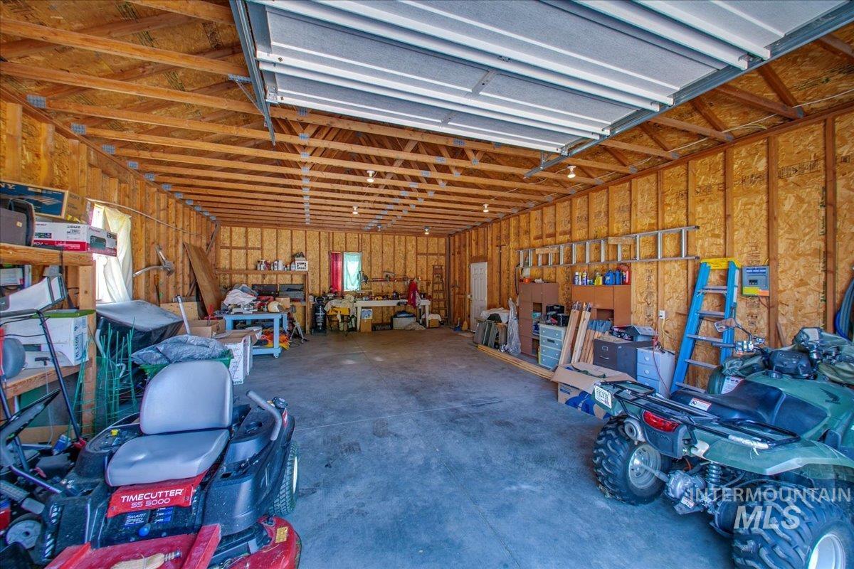 707 E Fujii Drive Property Photo 48