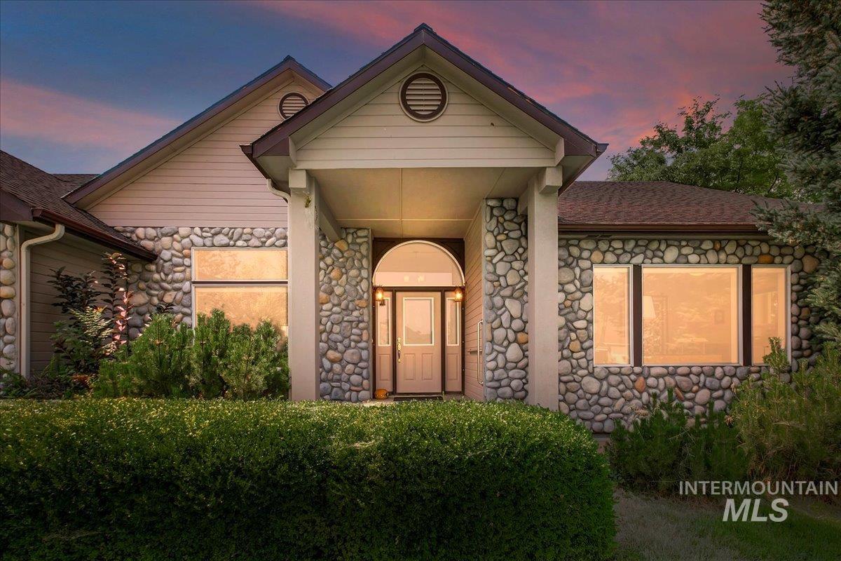 707 E Fujii Drive Property Photo 49