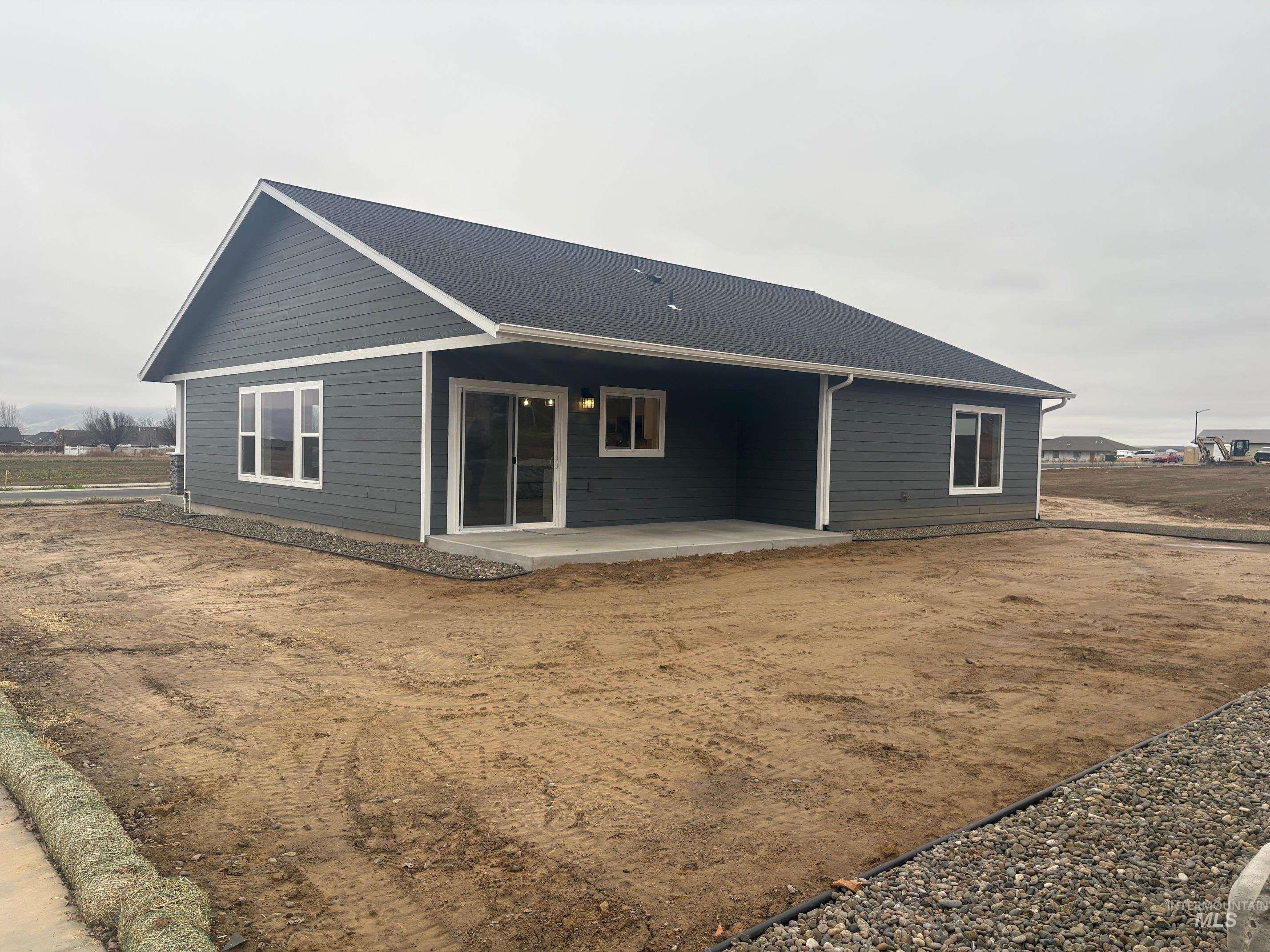 1729 Yellowstone Court Property Photo 2