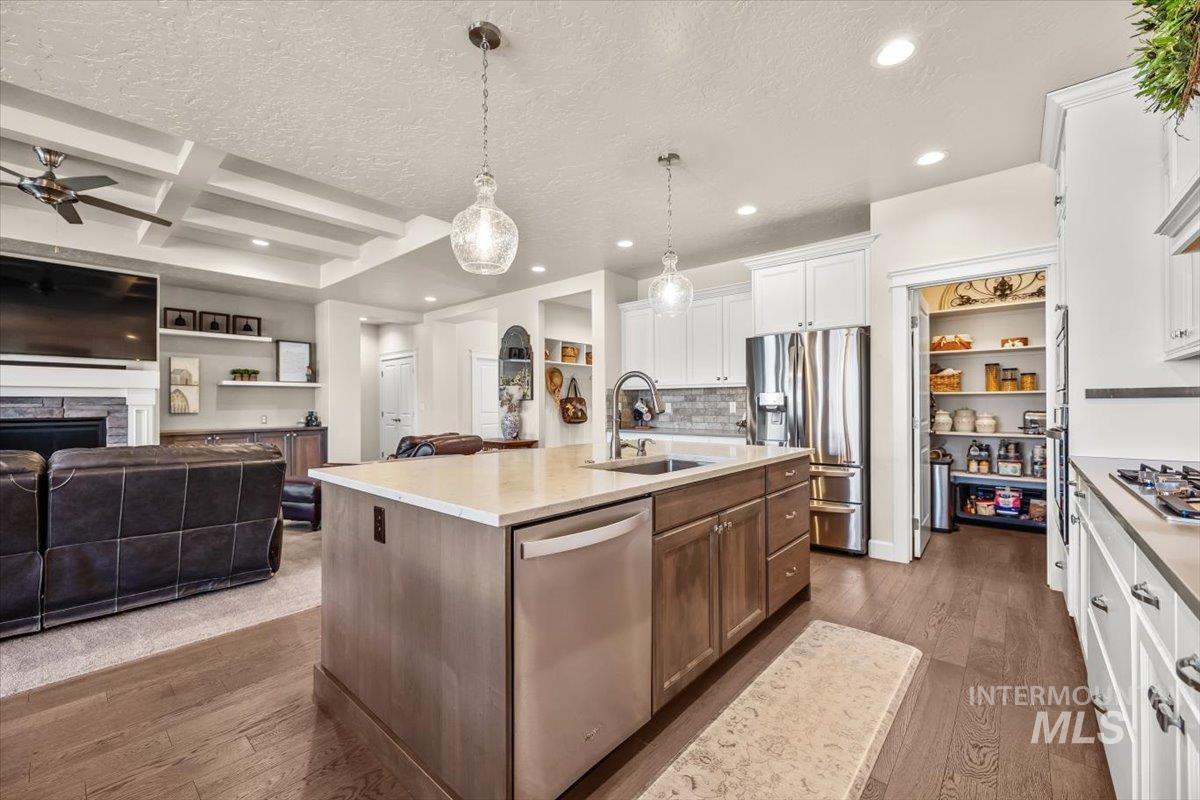 1667 S Kimball Way Property Photo 14