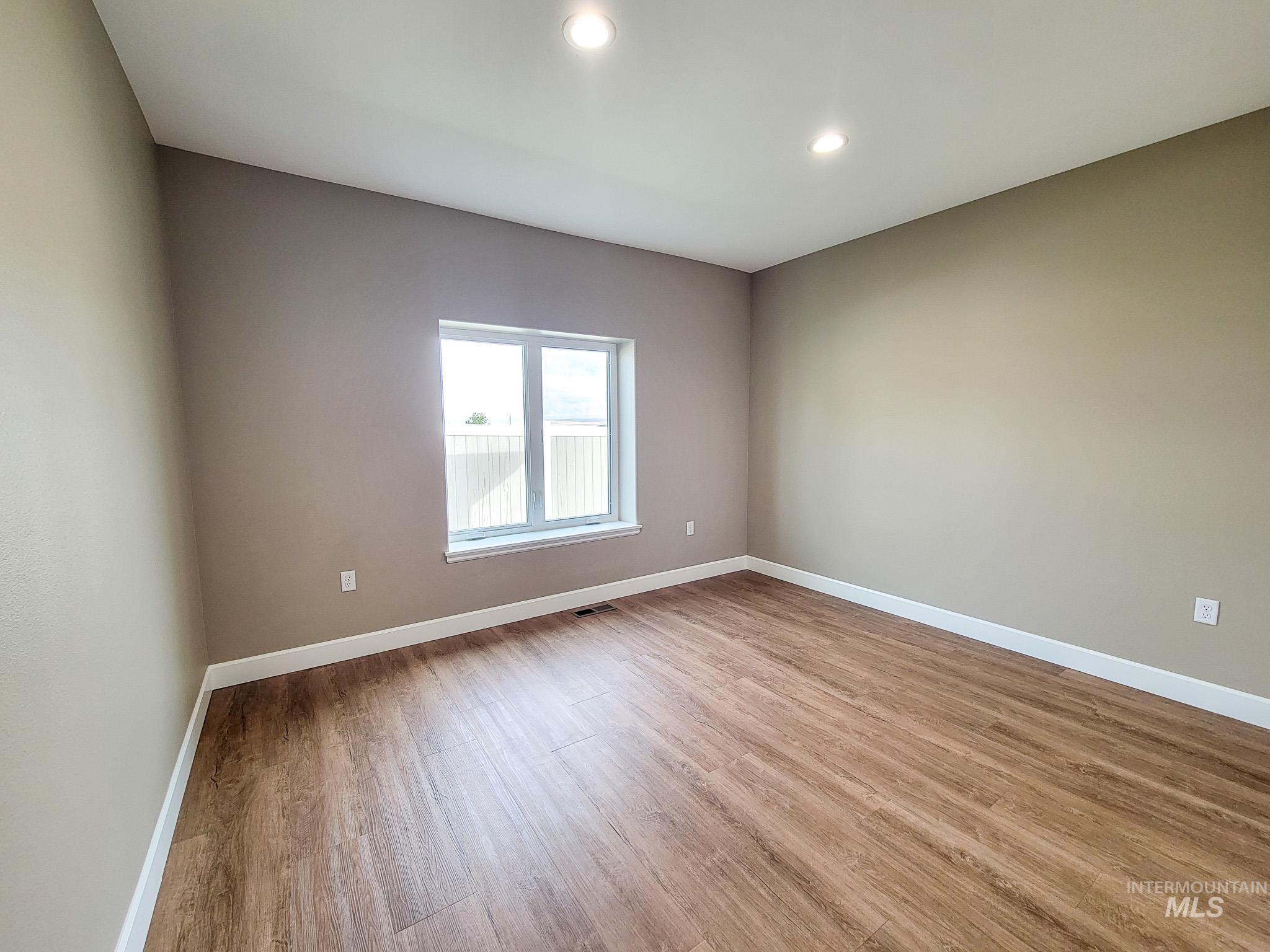 2103 Alder Property Photo 18