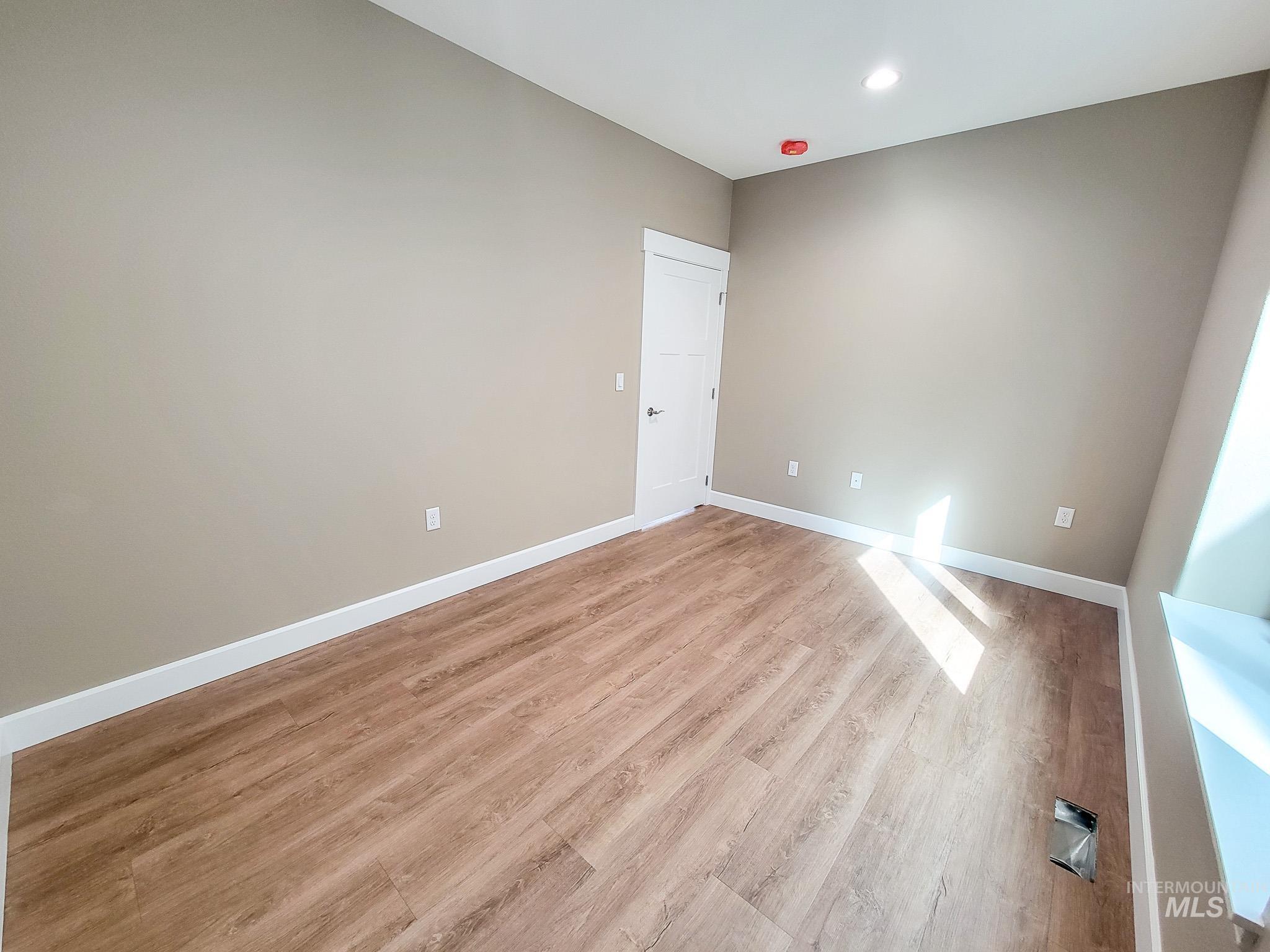 2103 Alder Property Photo 23