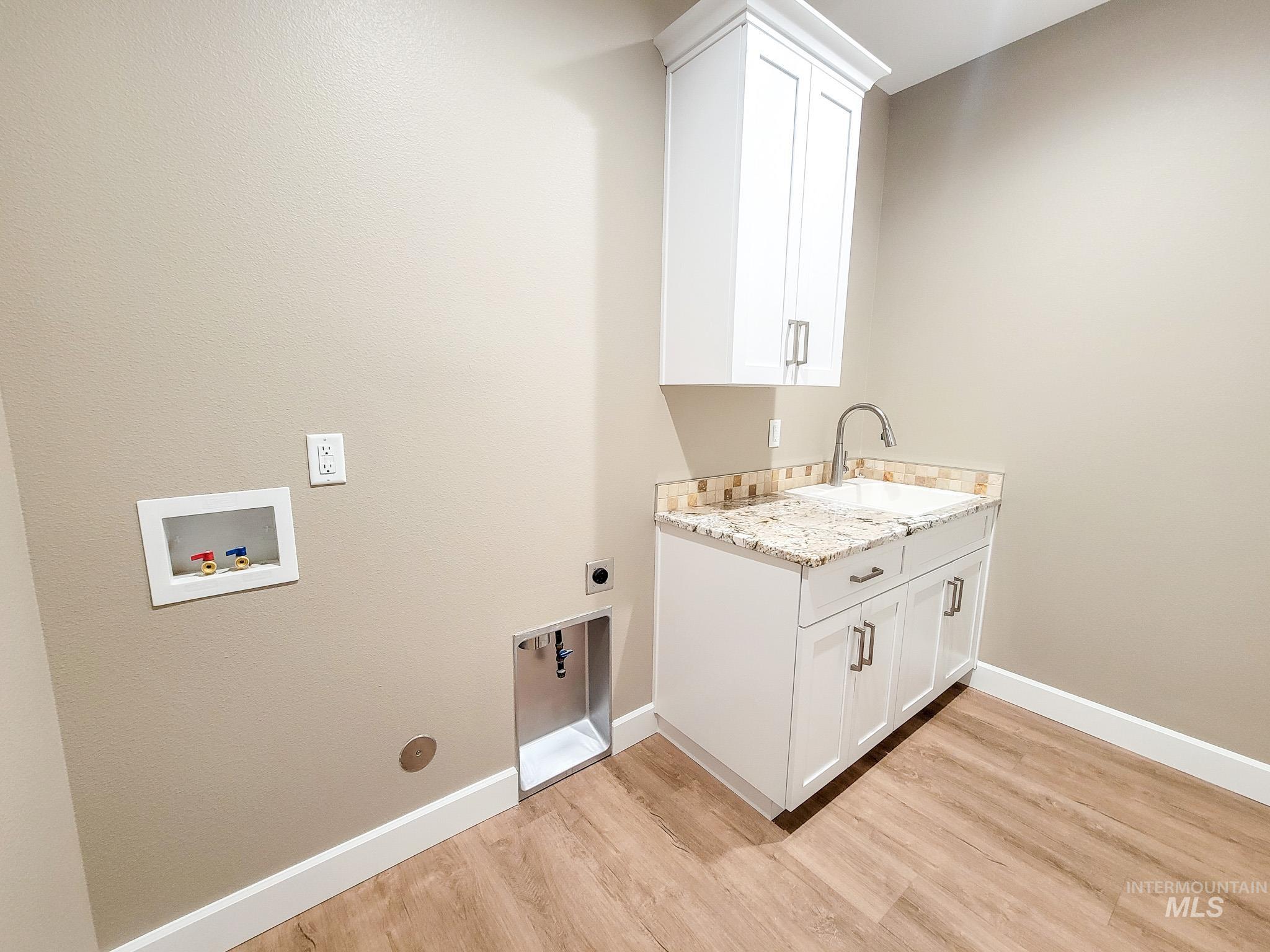 2103 Alder Property Photo 25